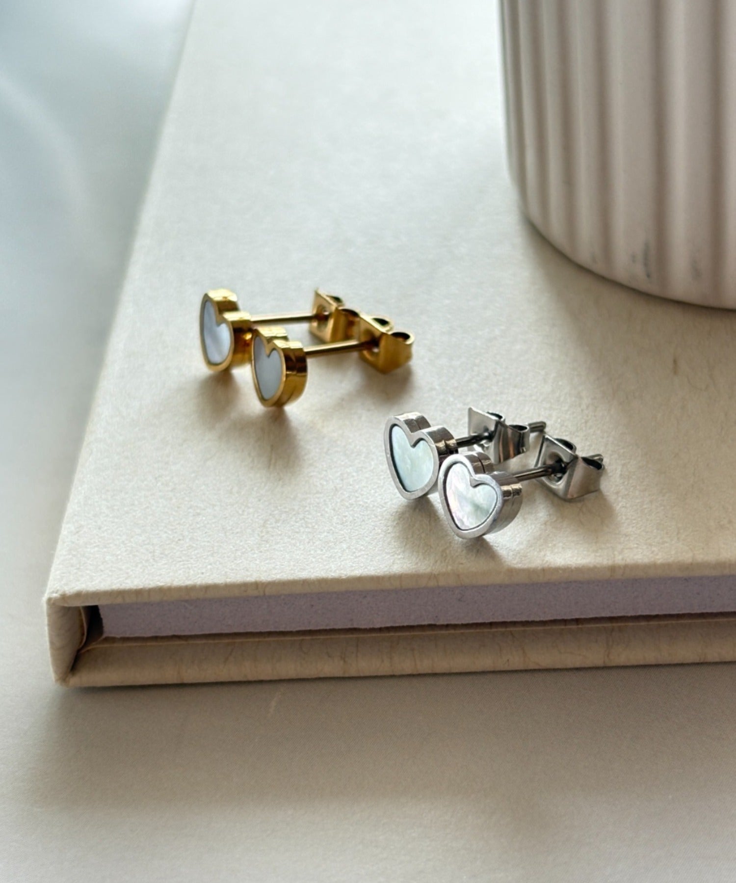 ciite' シーテ ピアス(両耳用) 【 金属アレルギー対応 】ミニハートピアス サージカルステンレス(両耳用)