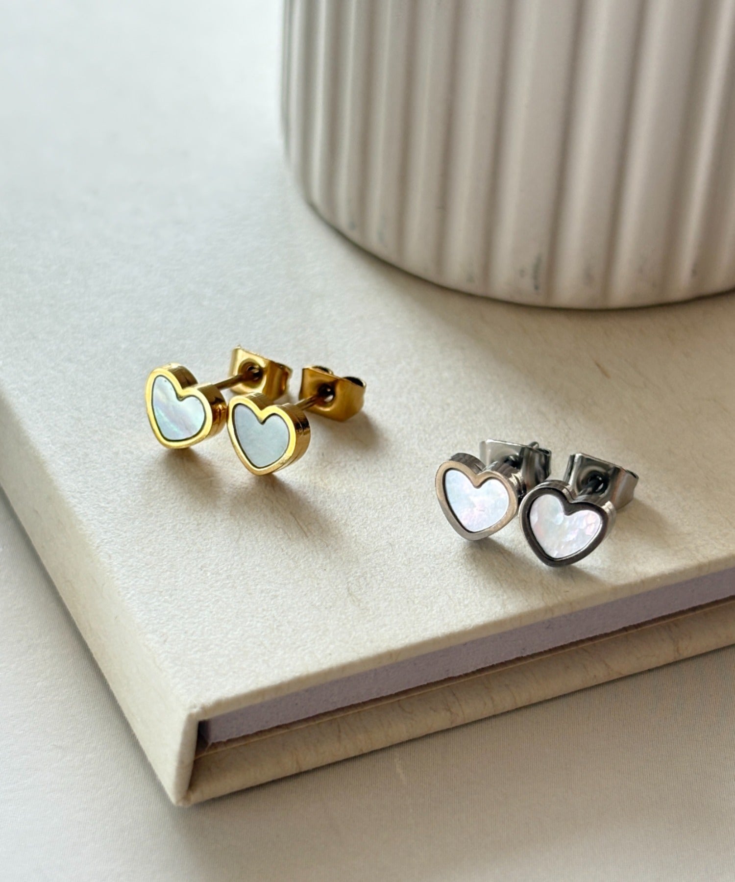 ciite' シーテ ピアス(両耳用) 【 金属アレルギー対応 】ミニハートピアス サージカルステンレス(両耳用)
