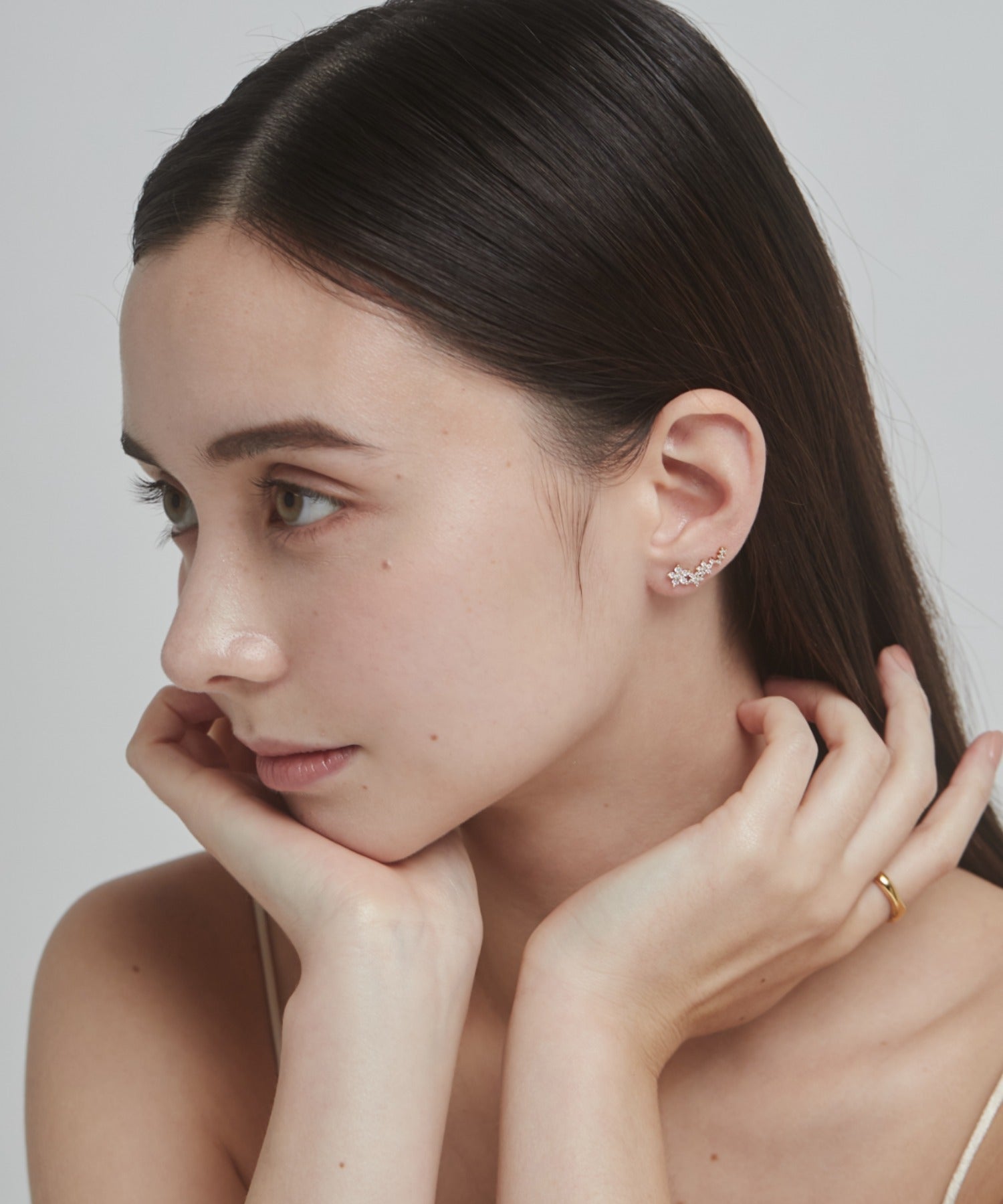 ciite' シーテ ピアス(両耳用) ラインビジューピアス / イヤーカフ風 (両耳用)