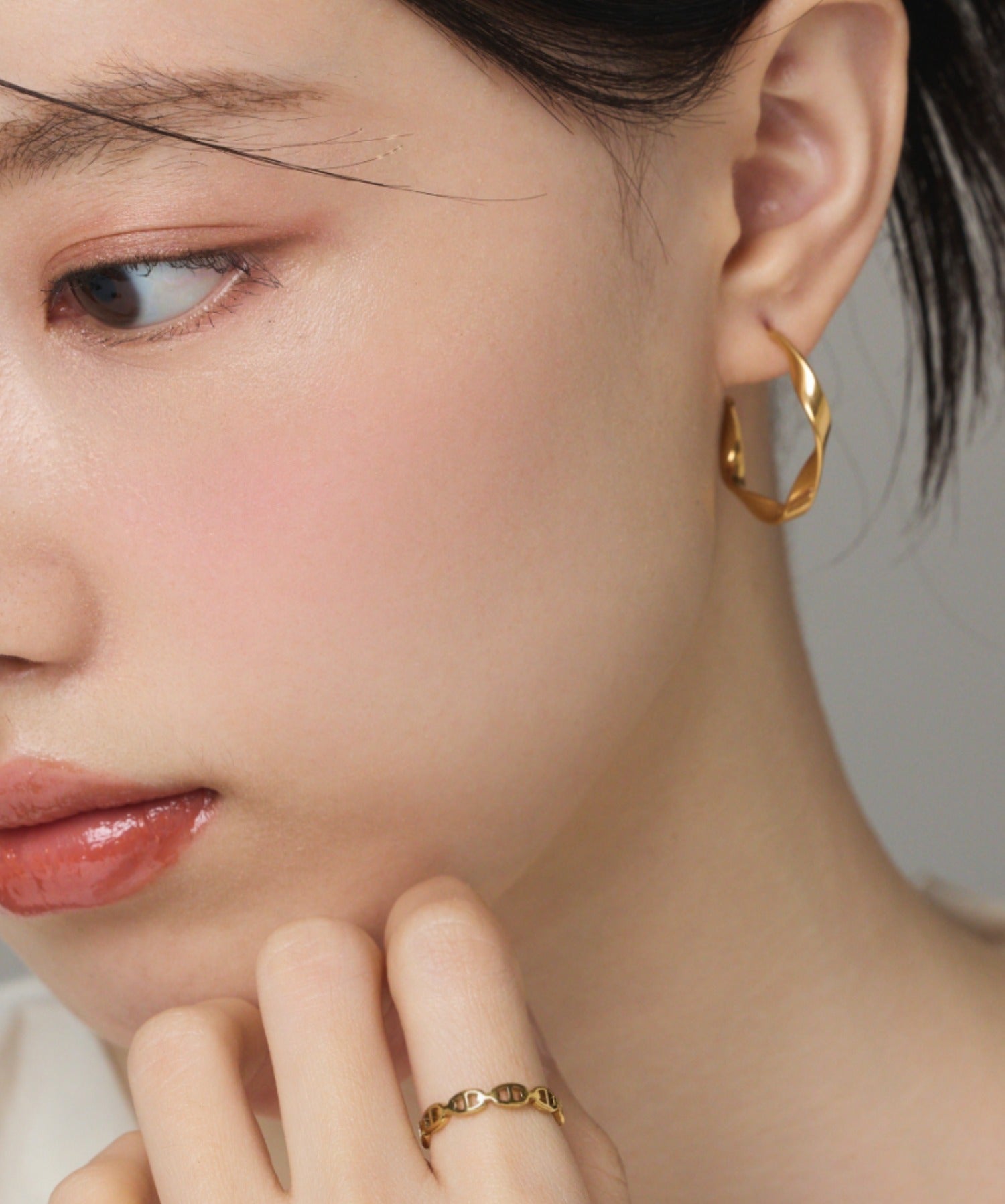 ciite' シーテ ピアス(両耳用) 【 金属アレルギー対応 】 ツイストフープピアス サージカルステンレス (両耳用) ゴールド FREE