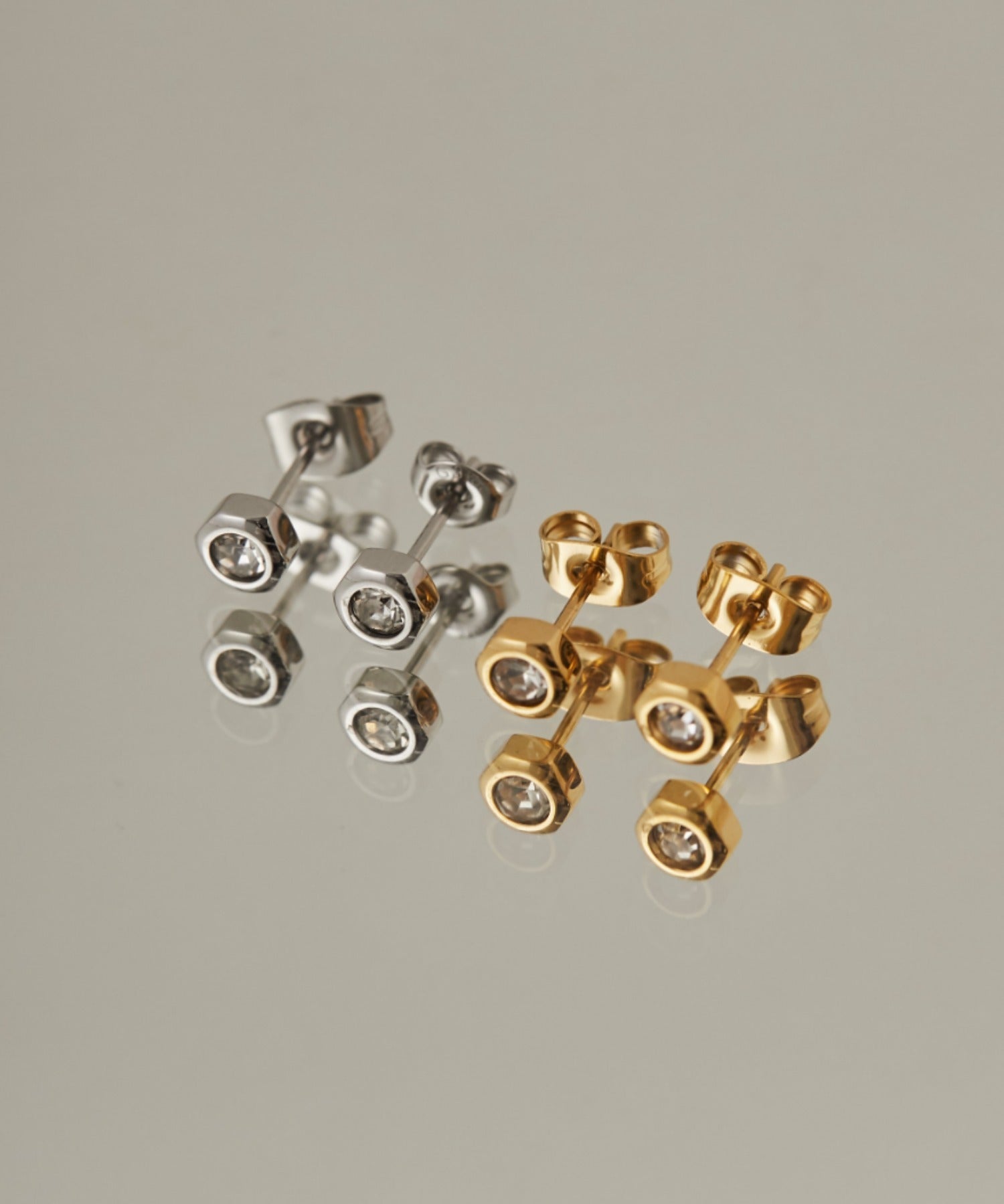 ciite' シーテ ピアス(両耳用) 【 金属アレルギー対応 】 シンプルビジューピアス サージカルステンレス (両耳用)