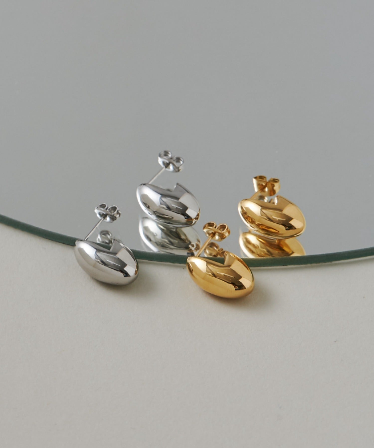 ciite' シーテ ピアス(両耳用) 【 金属アレルギー対応 】 シンプルニュアンスミニピアス サージカルステンレス (両耳用)