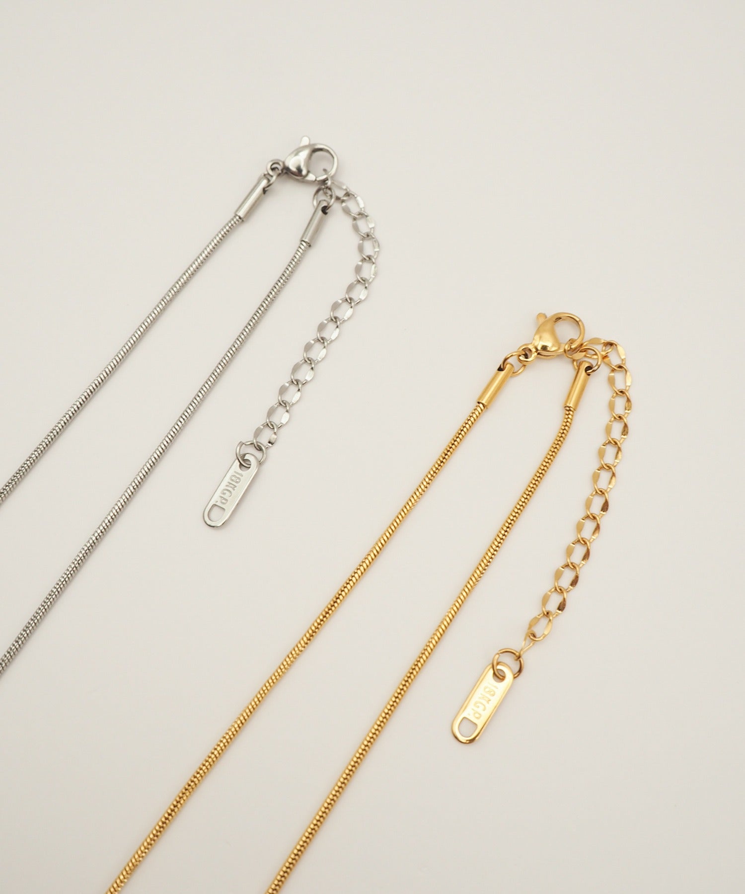 ciite' シーテ ネックレス 【 金属アレルギー対応 】 リボンモチーフネックレス サージカルステンレス