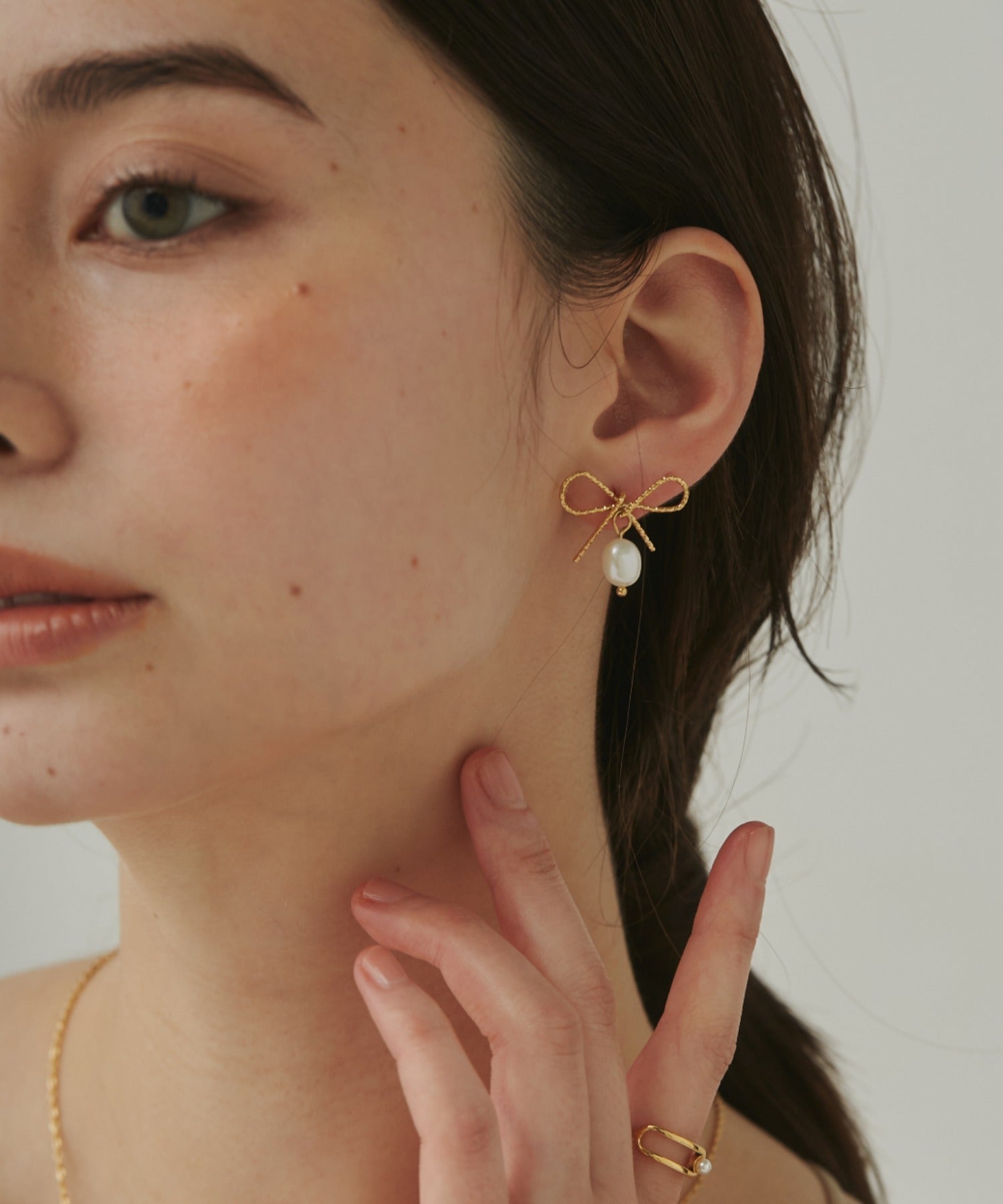 ciite' シーテ ピアス(両耳用) 【 金属アレルギー対応 】 リボンパールピアス サージカルステンレス (両耳用)
