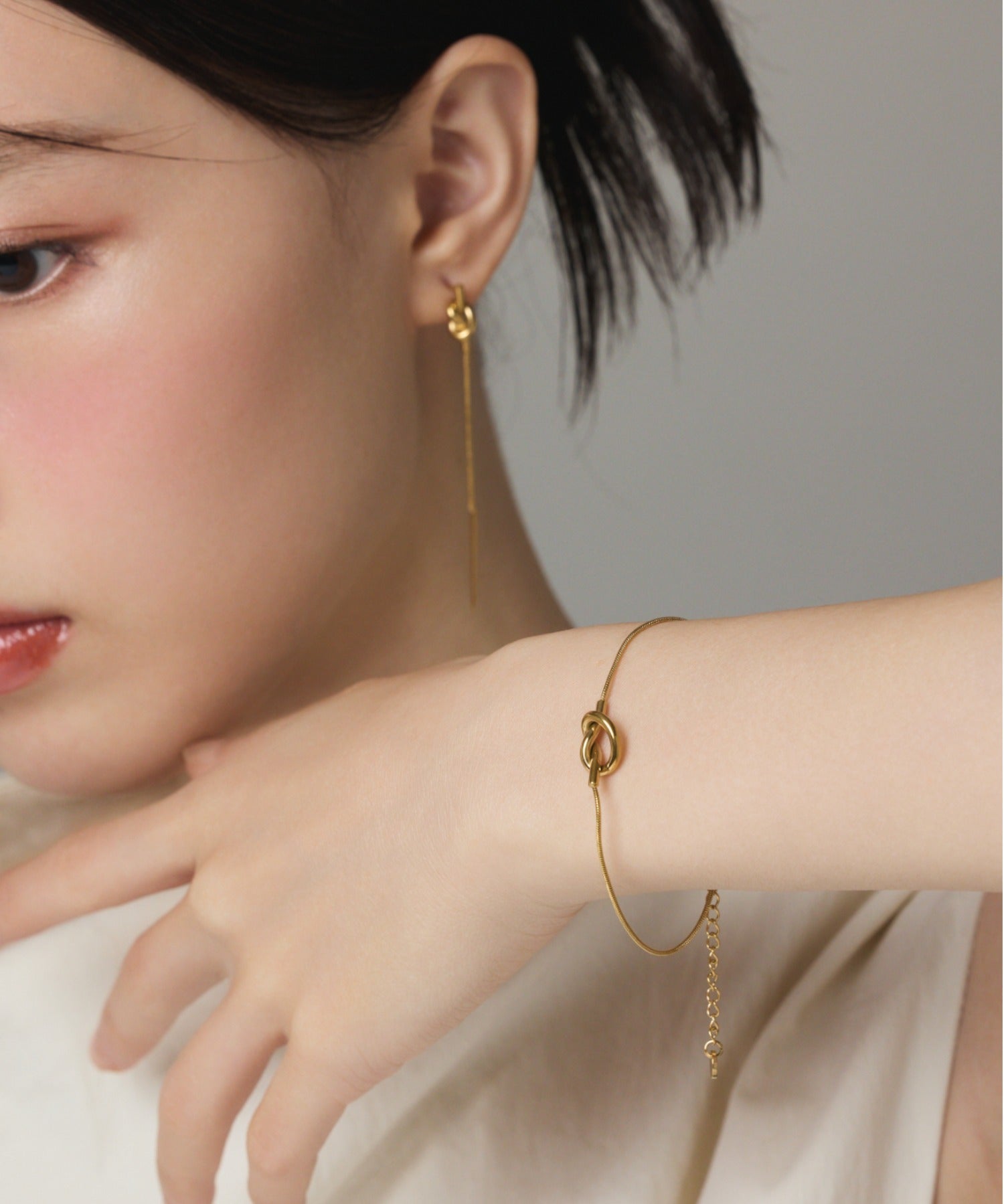ciite' シーテ ピアス(両耳用) 【 金属アレルギー対応 】 ノットチェーンピアス サージカルステンレス (両耳用)