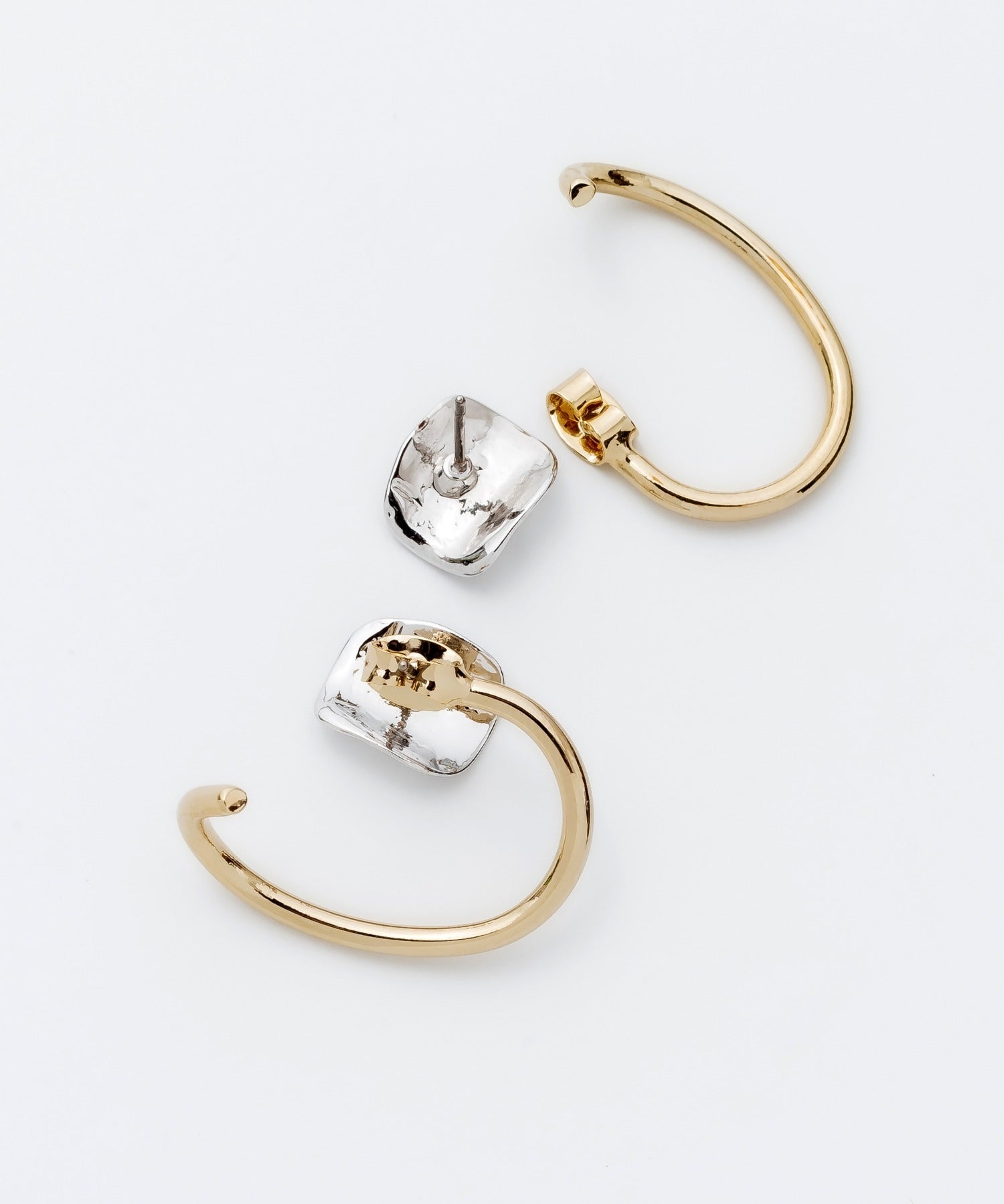 ciite' シーテ ピアス(両耳用) ミックスカラー立体ピアス / イヤーカフ風 (両耳用)
