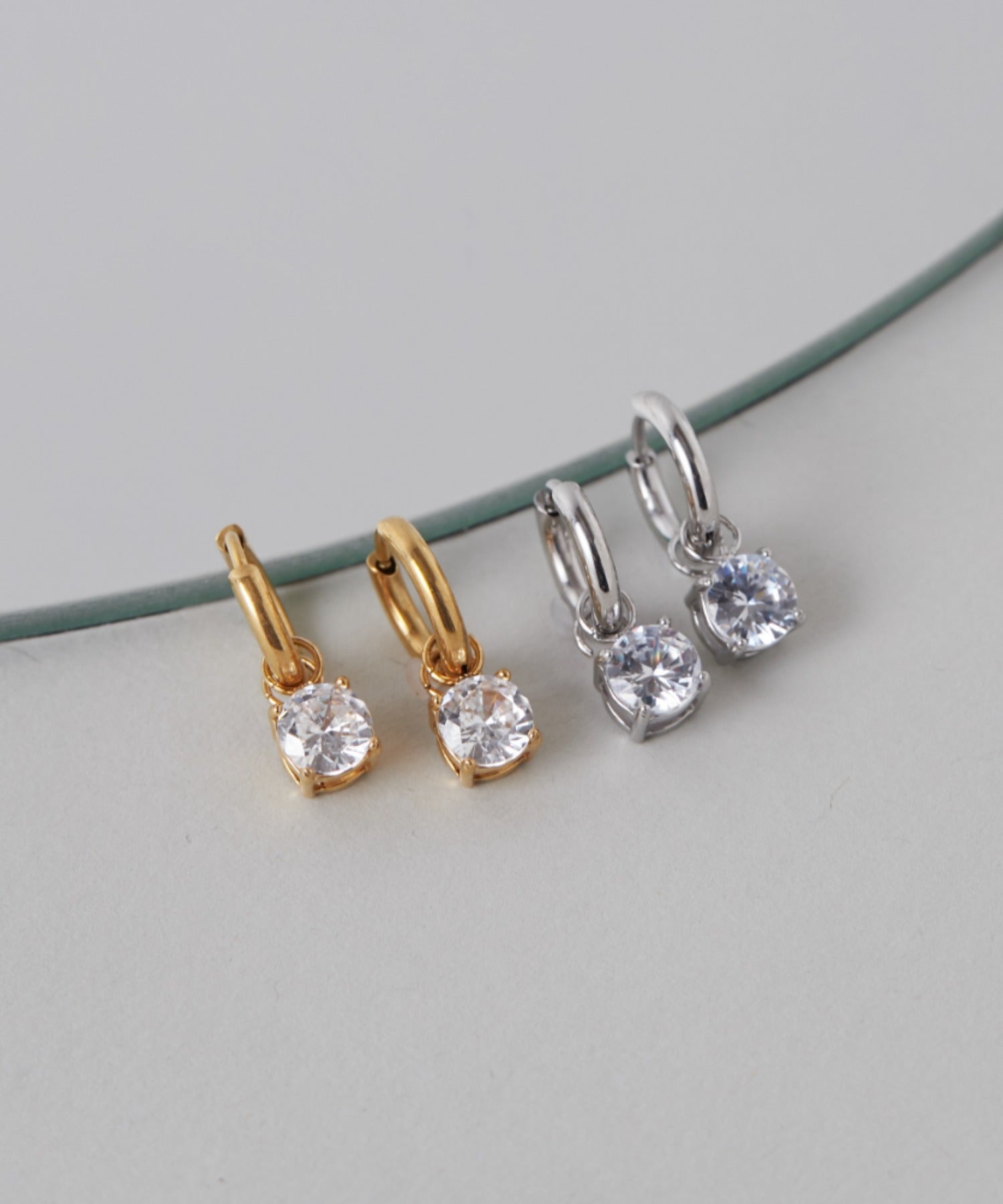 ciite' シーテ ピアス(両耳用) 【 金属アレルギー対応 】 ビジューフープピアス サージカルステンレス (両耳用)