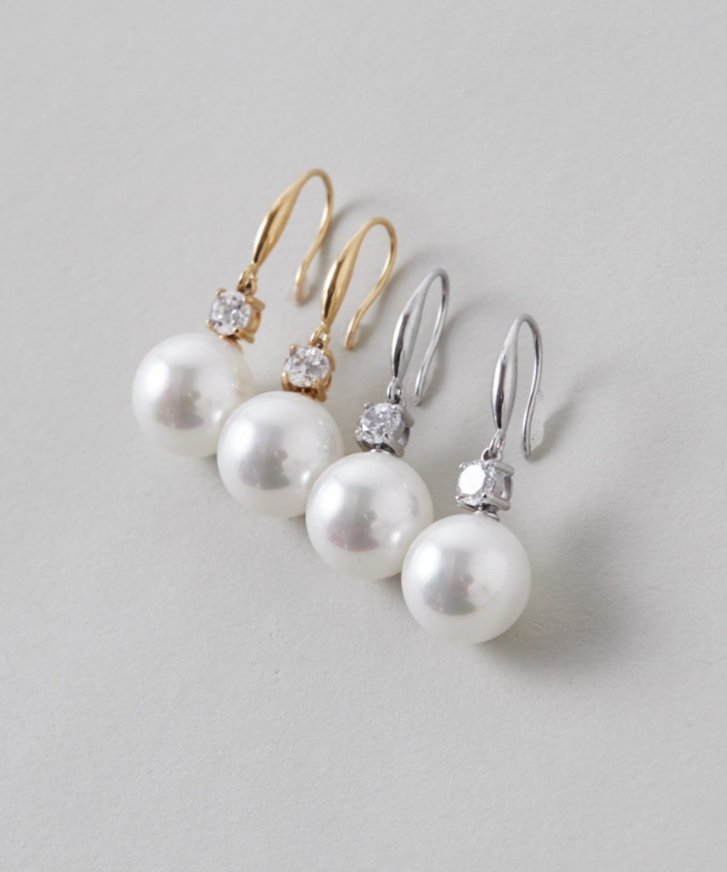 ciite' シーテ ピアス(両耳用) 【 金属アレルギー対応 】 パールビジュー フックピアス サージカルステンレス