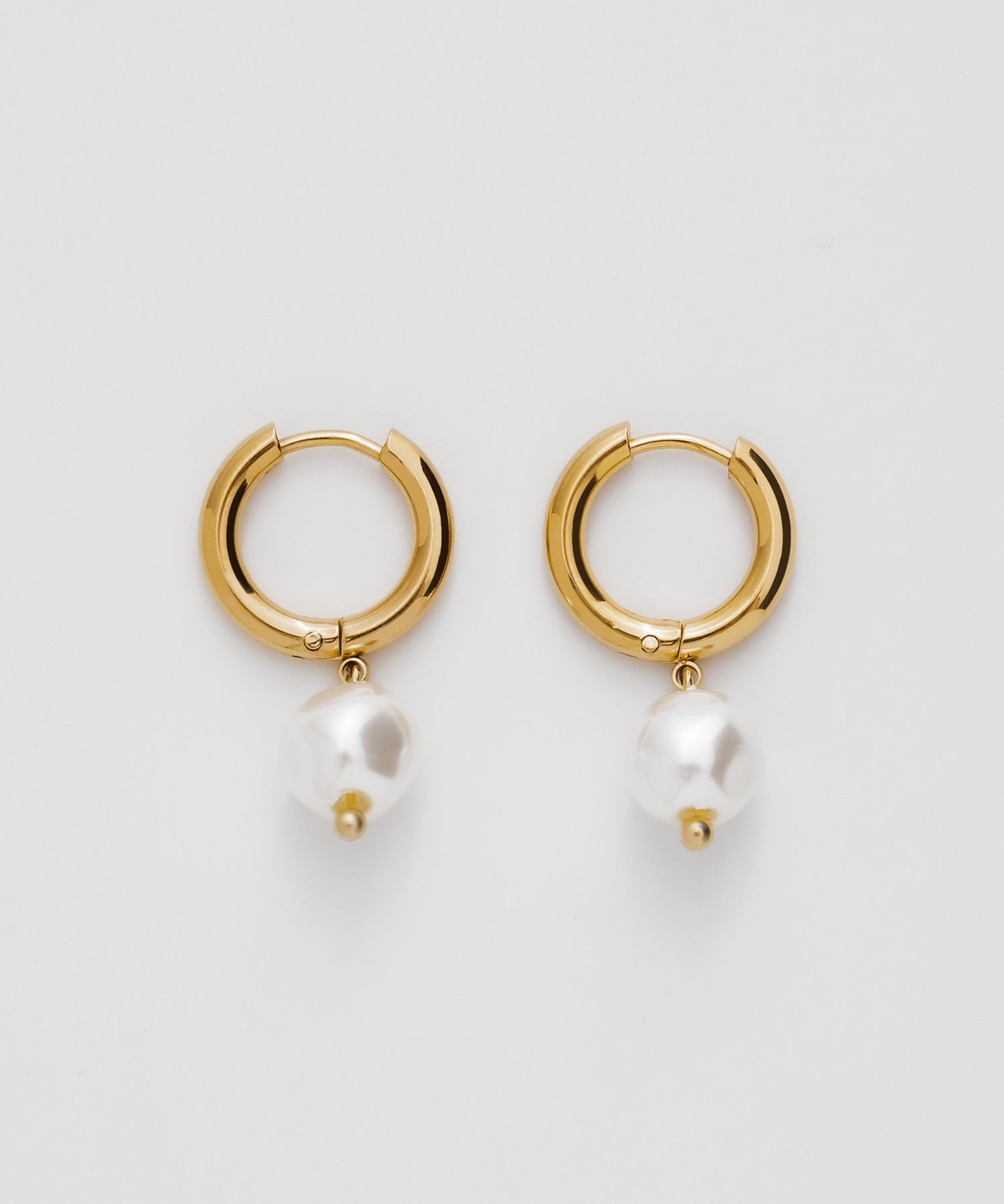 ciite' シーテ ピアス(両耳用) 【 金属アレルギー対応 】 淡水パールフープピアス サージカルステンレス (両耳用) ゴールド FREE
