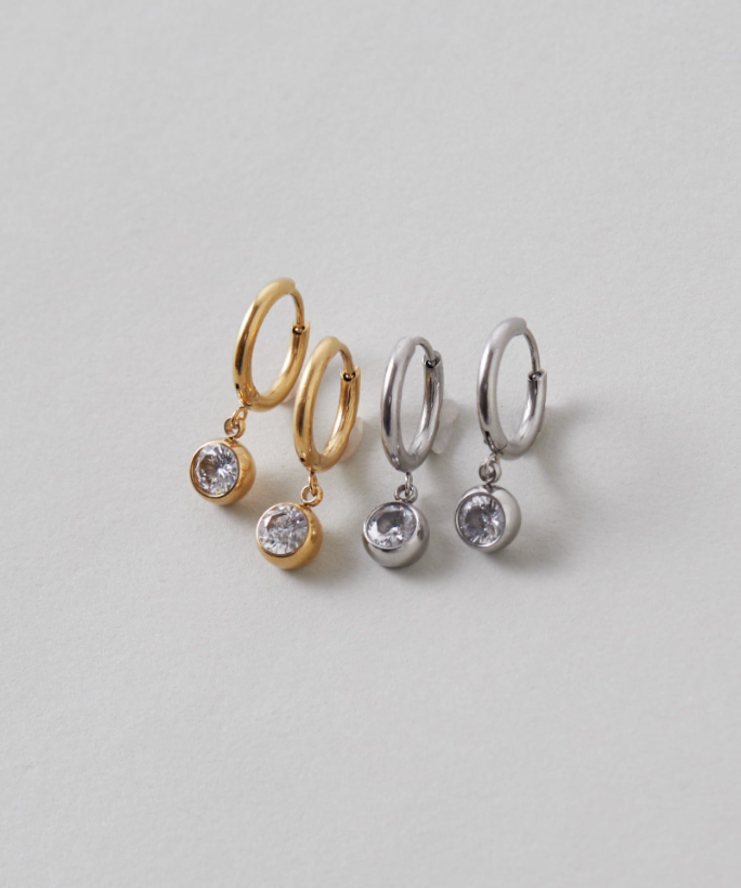 ciite' シーテ ピアス(両耳用) 【 金属アレルギー対応 】 ビジューフープピアス サージカルステンレス (両耳用) ゴールド FREE