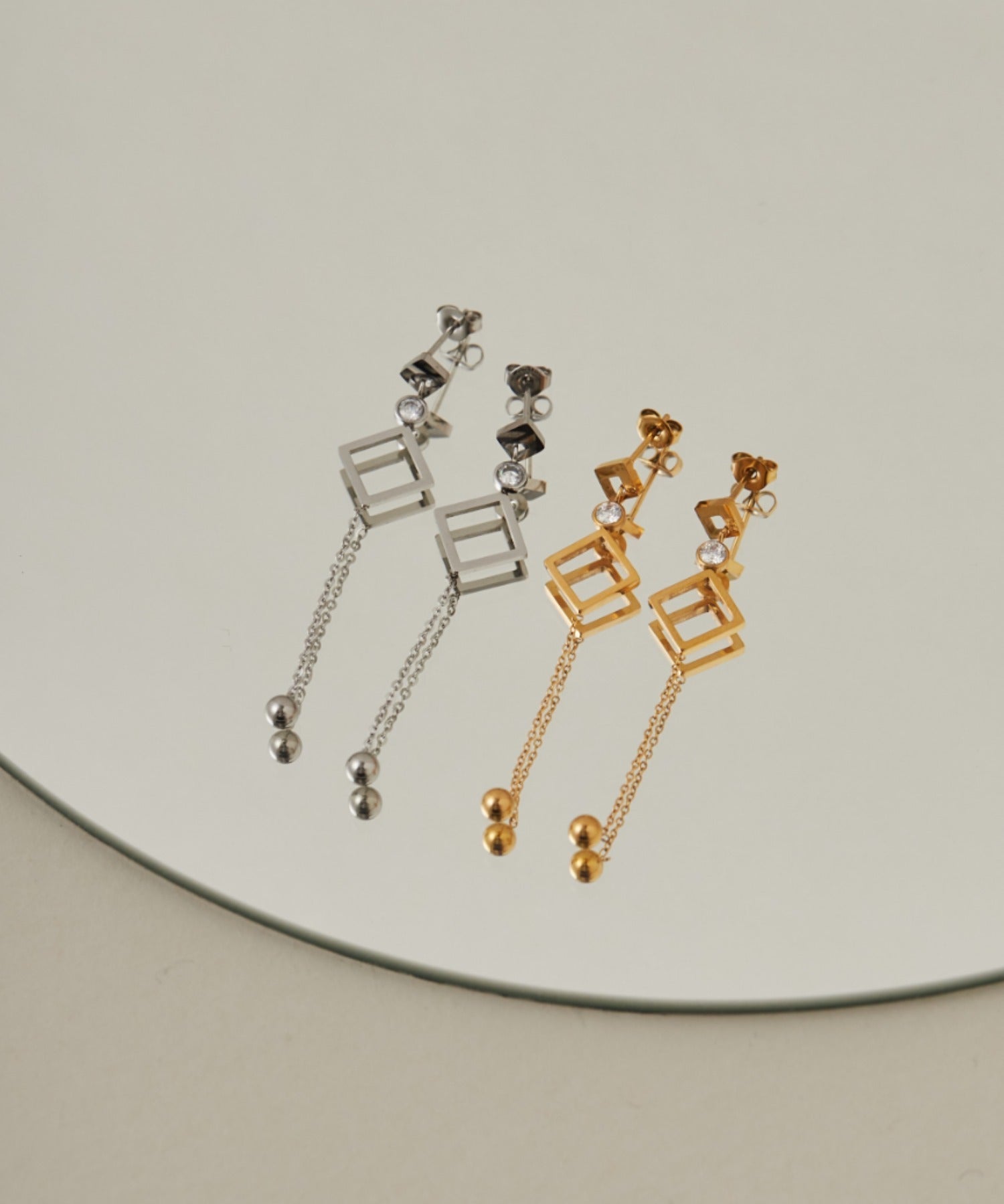 ciite' シーテ ピアス(両耳用) 【 金属アレルギー対応 】 モチーフビジュー ピアス サージカルステンレス (両耳用)
