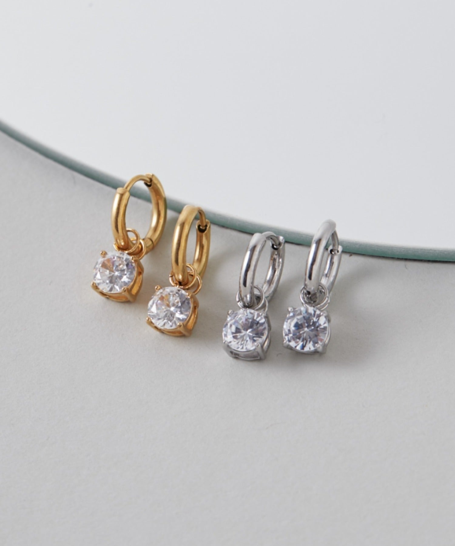 ciite' シーテ ピアス（両耳用） 【 金属アレルギー対応 】 ビジューフープピアス サージカルステンレス (両耳用)