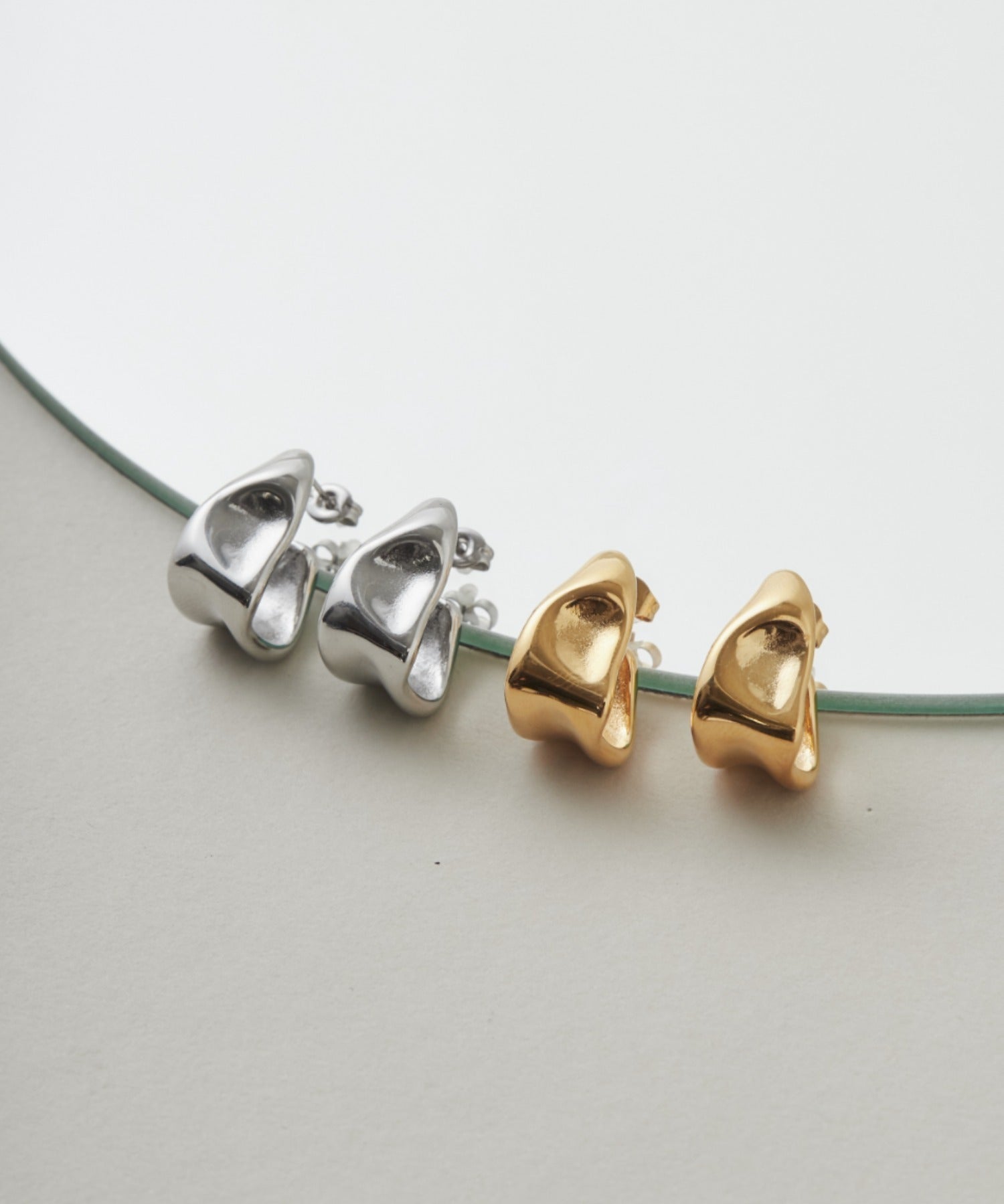 ciite' シーテ ピアス（両耳用） 【 金属アレルギー対応 】ニュアンスピアス サージカルステンレス (両耳用)