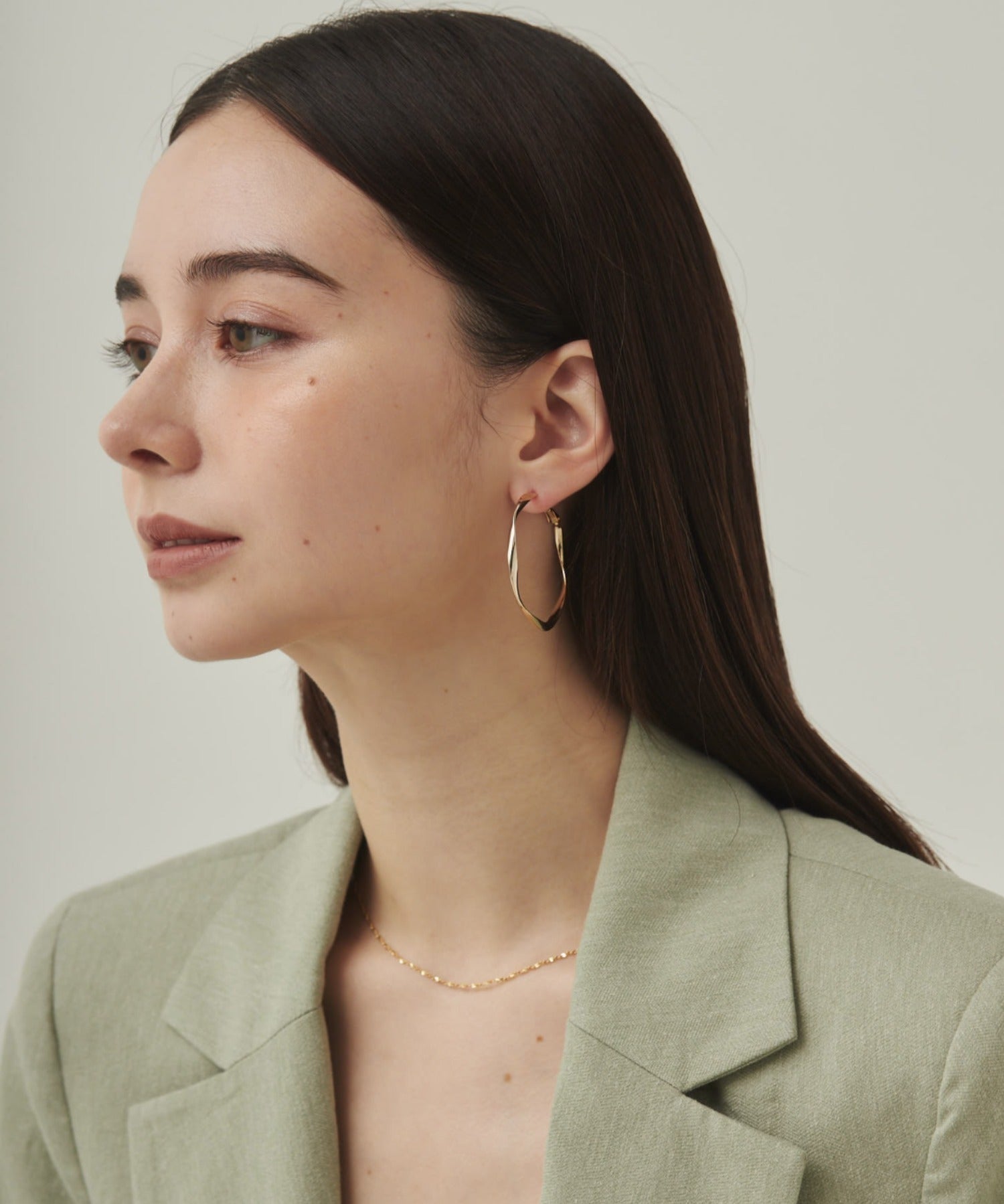 ciite' シーテ ピアス（両耳用） 【 金属アレルギー対応 】大ぶり ねじれフープピアス (両耳用) サージカルステンレス