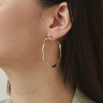 ciite' シーテ ピアス（両耳用） 【 金属アレルギー対応 】大ぶり ねじれフープピアス (両耳用) サージカルステンレス