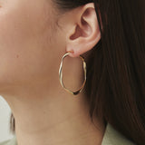 ciite' シーテ ピアス（両耳用） 【 金属アレルギー対応 】大ぶり ねじれフープピアス (両耳用) サージカルステンレス