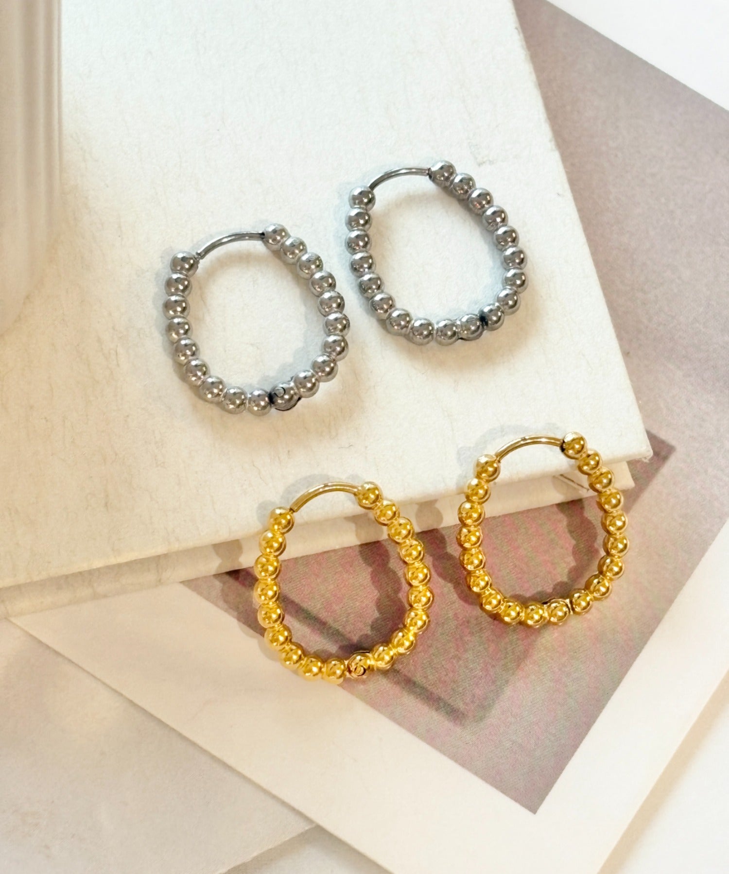 ciite' シーテ ピアス（両耳用） 【 金属アレルギー対応 】ボールモチーフ フープピアス サージカルステンレス（両耳用）