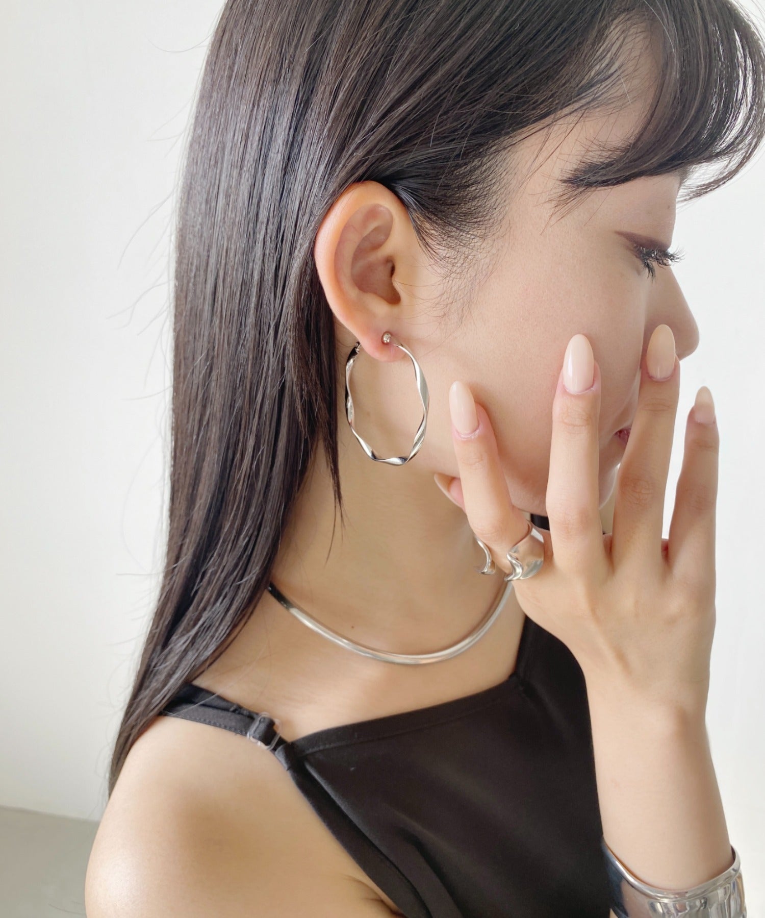 ciite' シーテ イヤリング ＜ciite'＞ねじれフープイヤリング (両耳用)