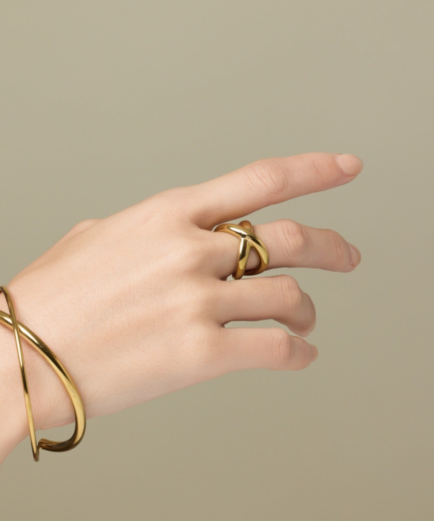 ciite' シーテ リング 【 金属アレルギー対応 】 ビッグクロスリング サージカルステンレス