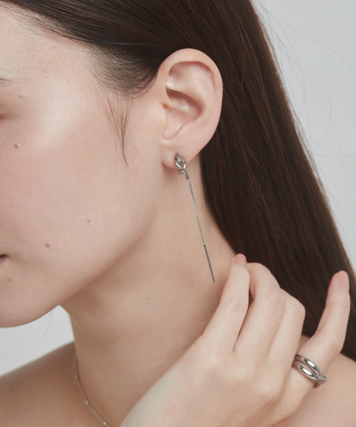 ciite' シーテ ピアス（両耳用） 【 金属アレルギー対応 】 ノットチェーンピアス サージカルステンレス (両耳用)