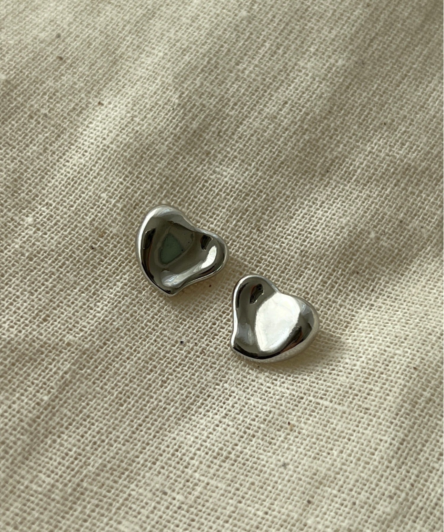 ciite' シーテ ピアス（両耳用） ニュアンスハートピアス (両耳用)