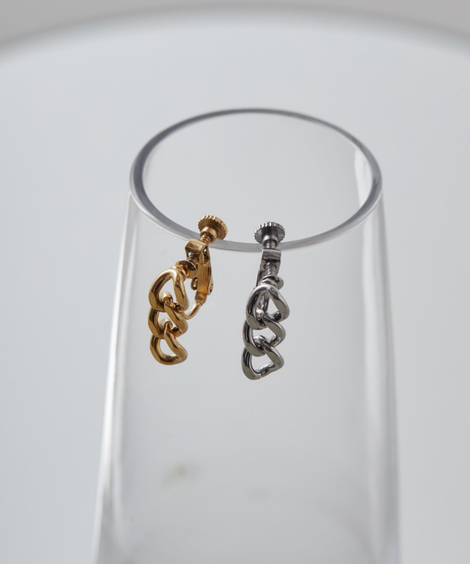 ciite' シーテ イヤリング 【 金属アレルギー対応 】 チェーンモチーフ イヤリング サージカルステンレス (両耳用)