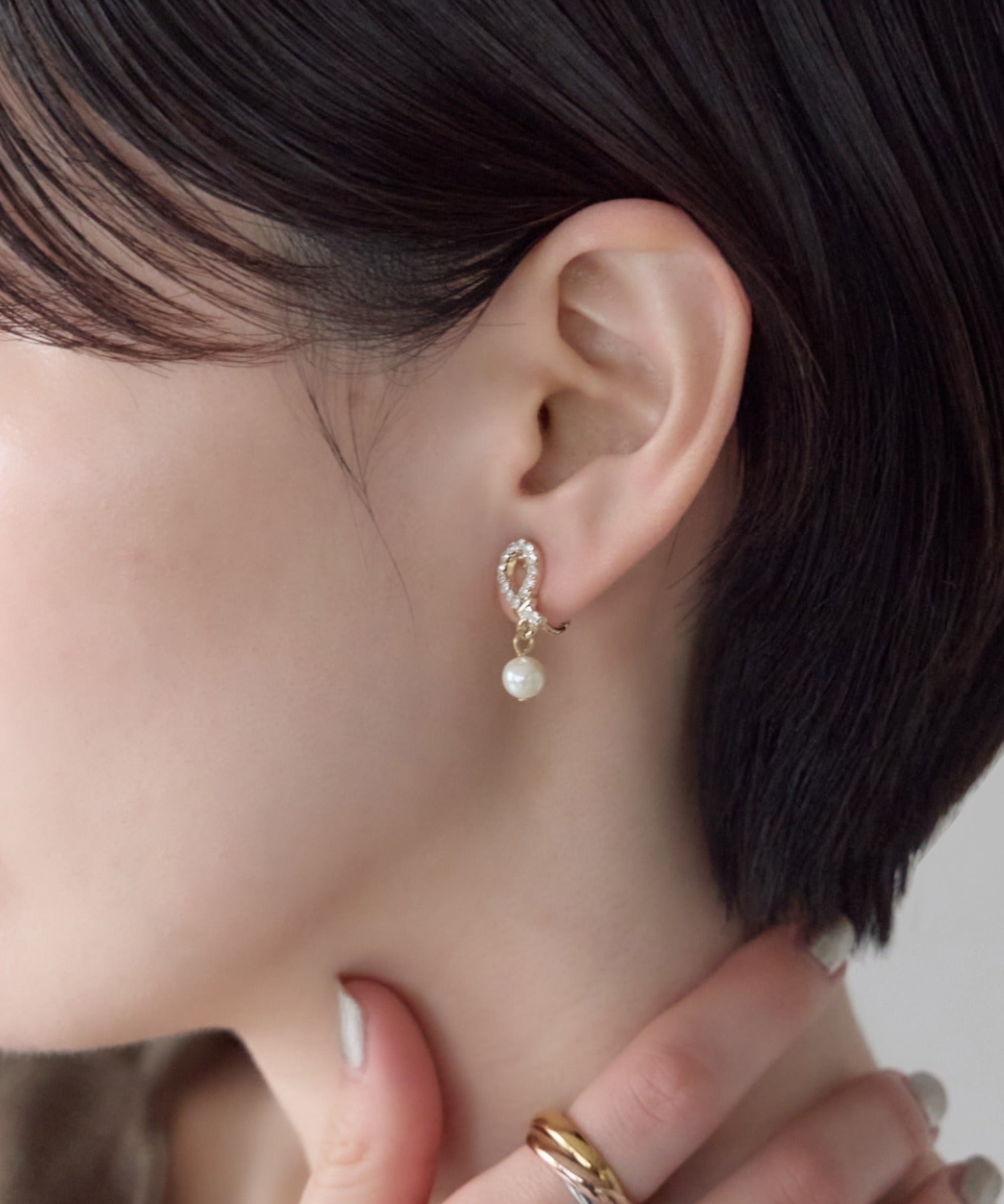 ciite' シーテ イヤリング シリコン付 デザインパールビジュー イヤリング