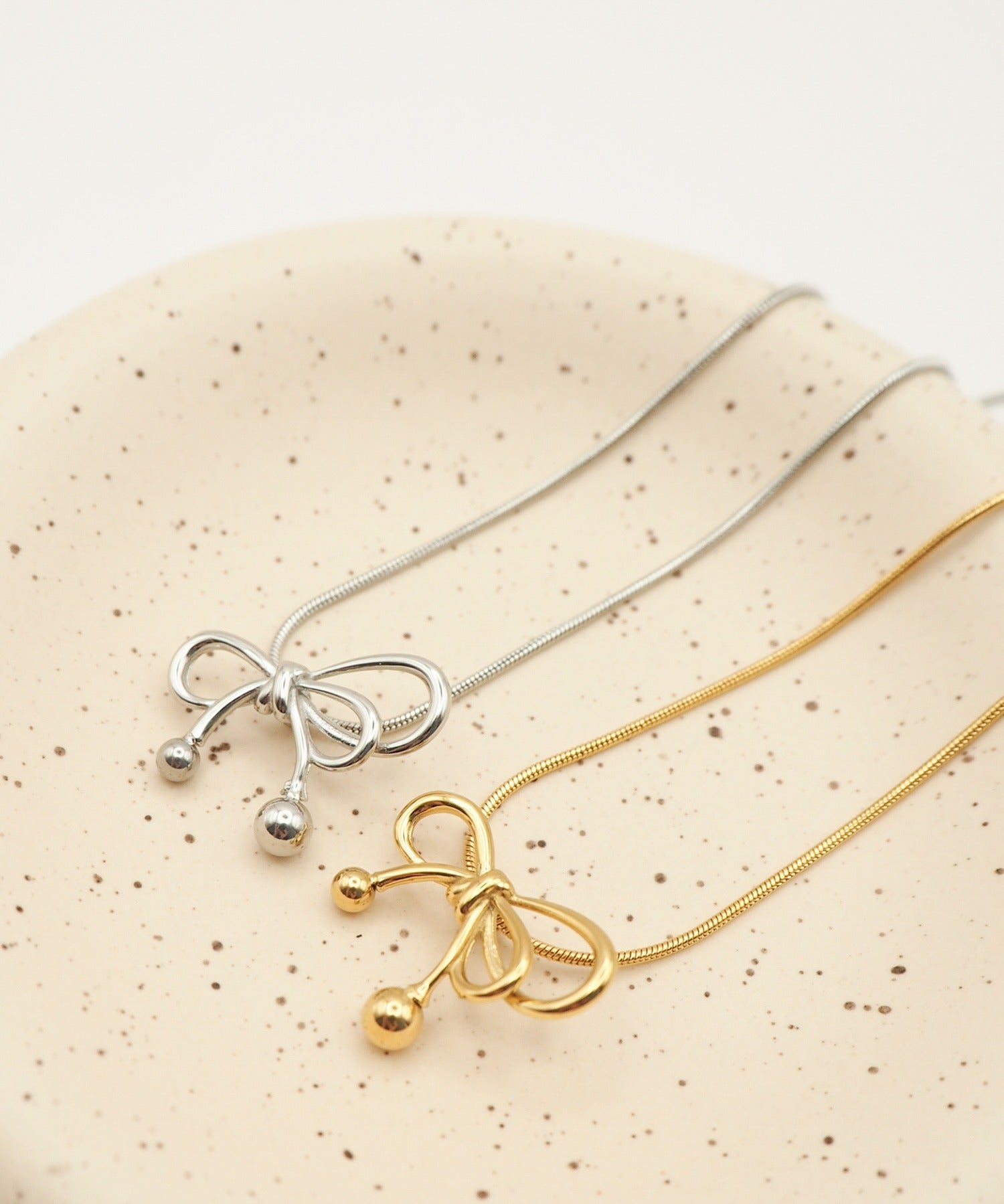 ciite' シーテ ネックレス 【 金属アレルギー対応 】 ミニリボンネックレス サージカルステンレス