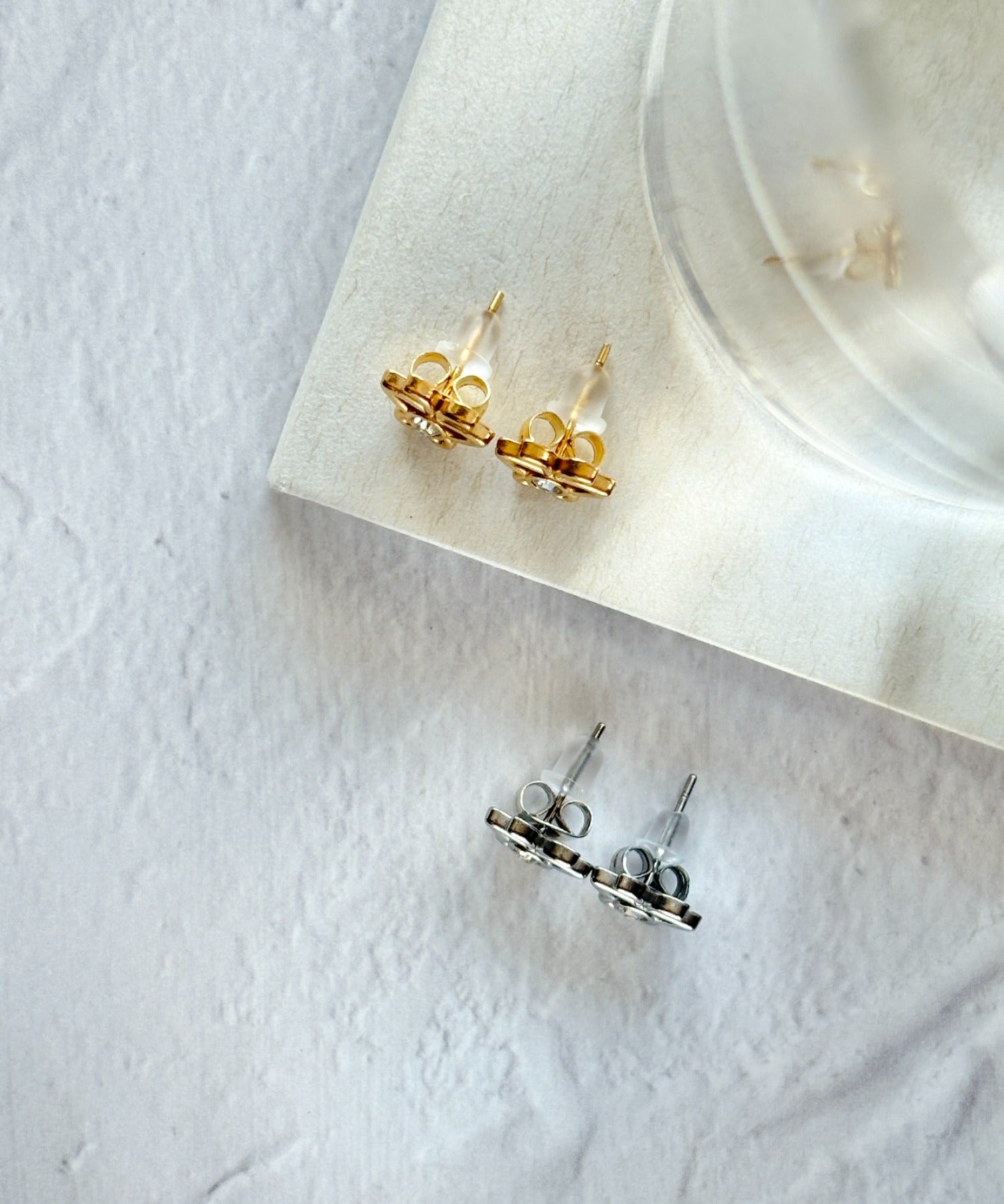 ciite' シーテ ピアス（両耳用） 【 金属アレルギー対応 】ミニビジューバタフライピアス サージカルステンレス（両耳用）
