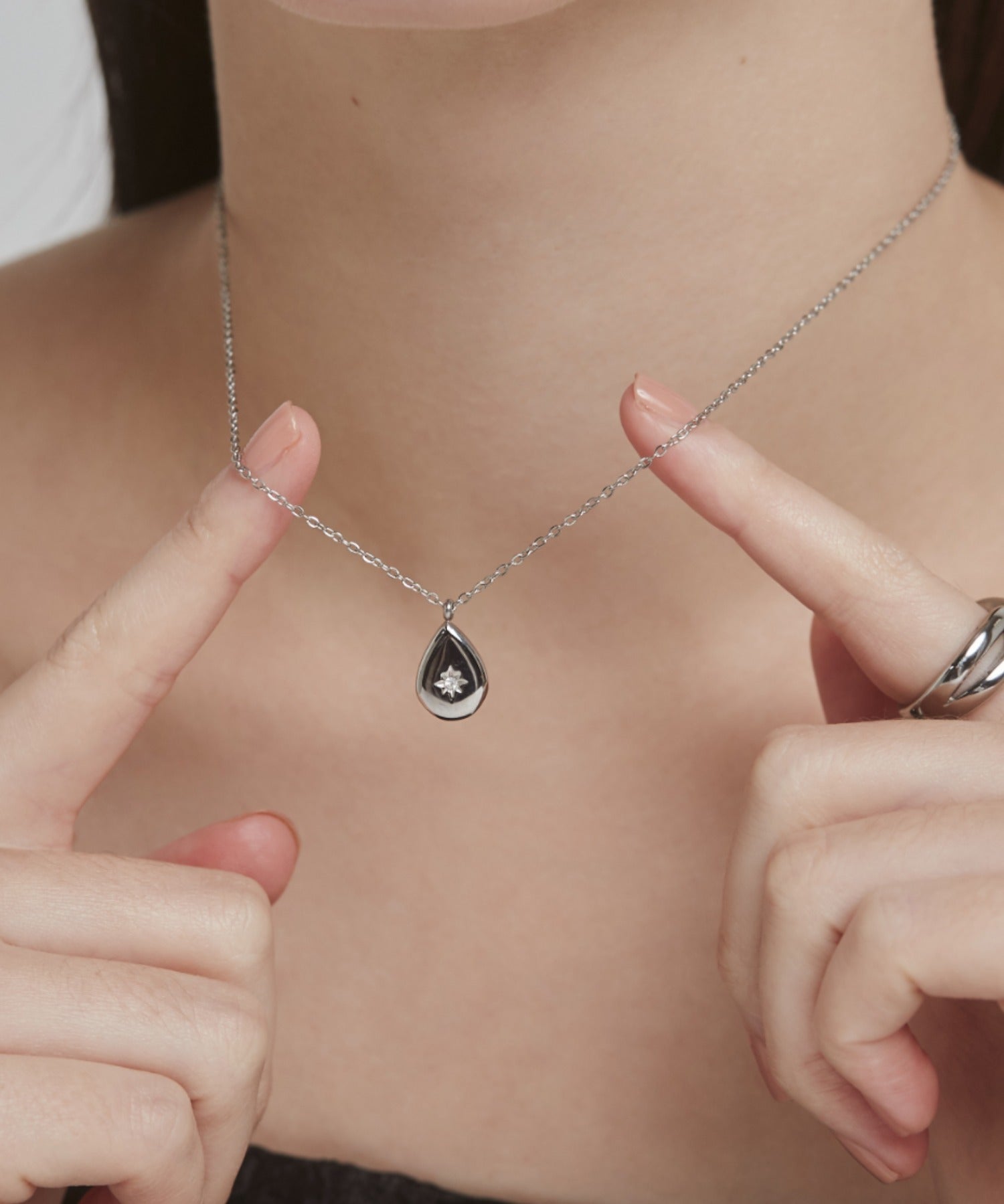 ciite' シーテ ネックレス 【 金属アレルギー対応 】 シズクビジューネックレス サージカルステンレス