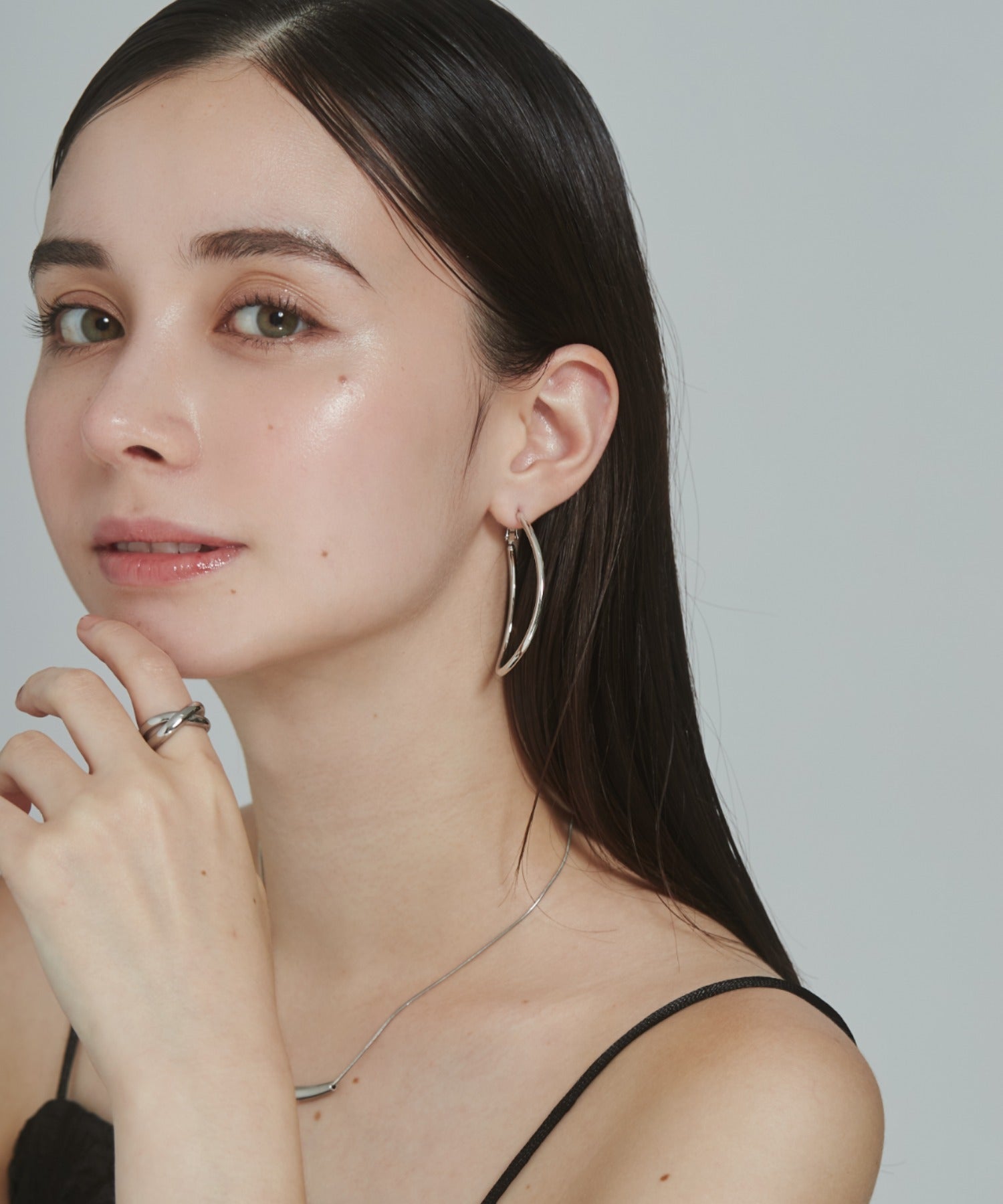 ciite' シーテ ピアス（両耳用） 大ぶり立体オーバルフープピアス (両耳用)