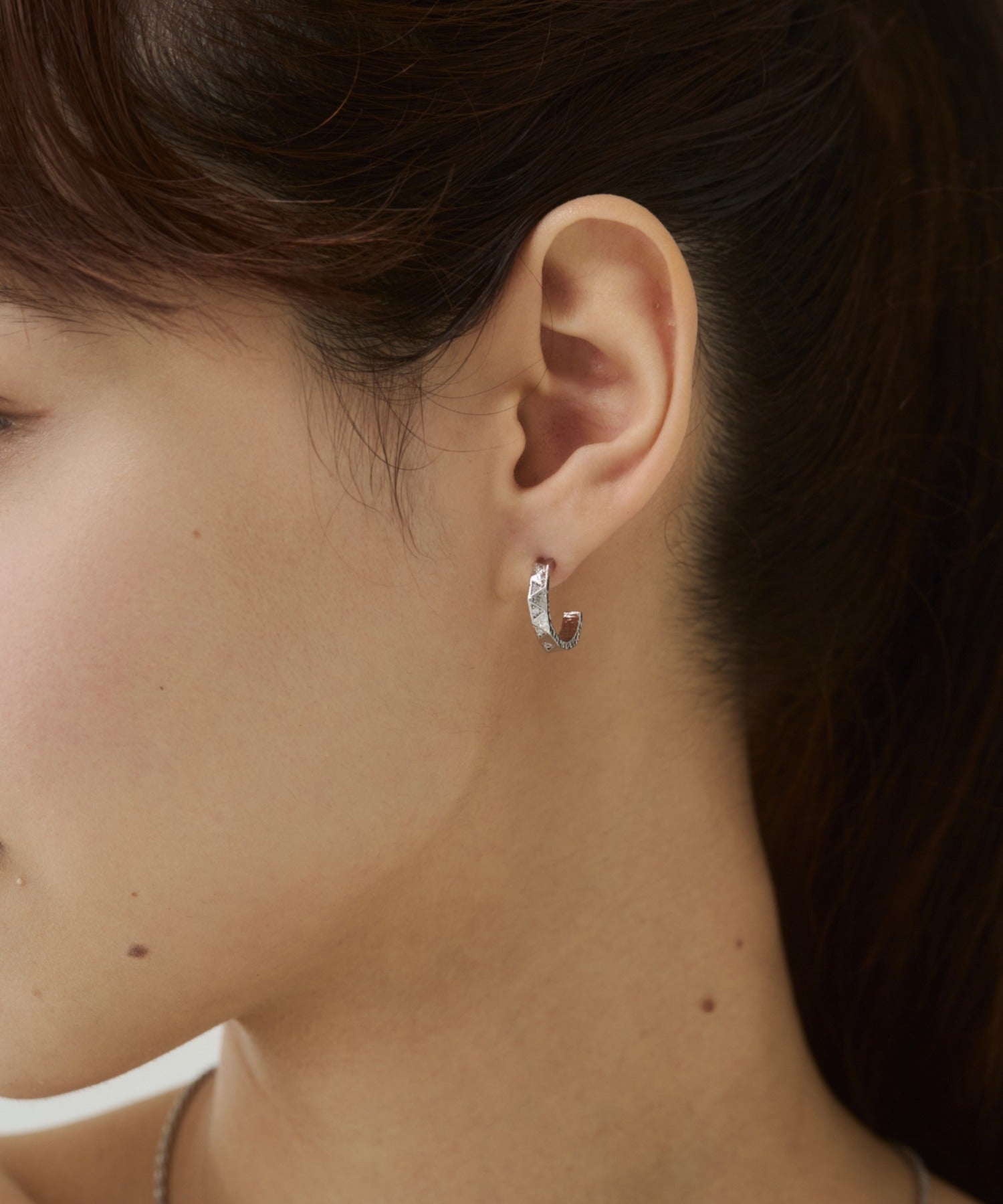 ciite' シーテ ピアス（両耳用） トライアングル ビジューピアス（両耳用）
