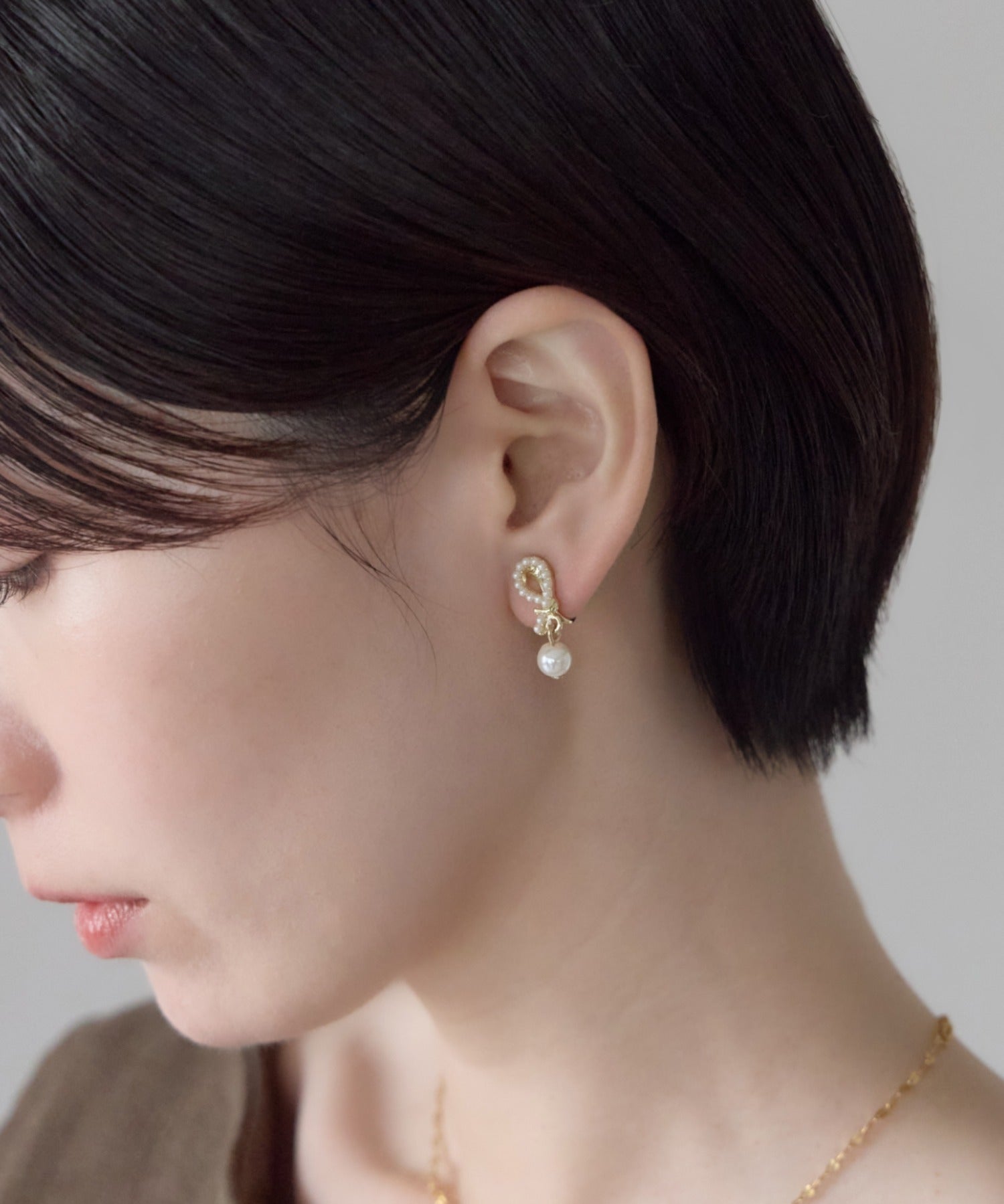 ciite' シーテ イヤリング シリコン付 デザインビジュー パールイヤリング