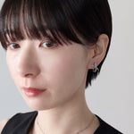 ciite' シーテ イヤリング シリコン付 クロスビジューデザイン イヤリング