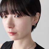 ciite' シーテ イヤリング シリコン付 クロスビジューデザイン イヤリング