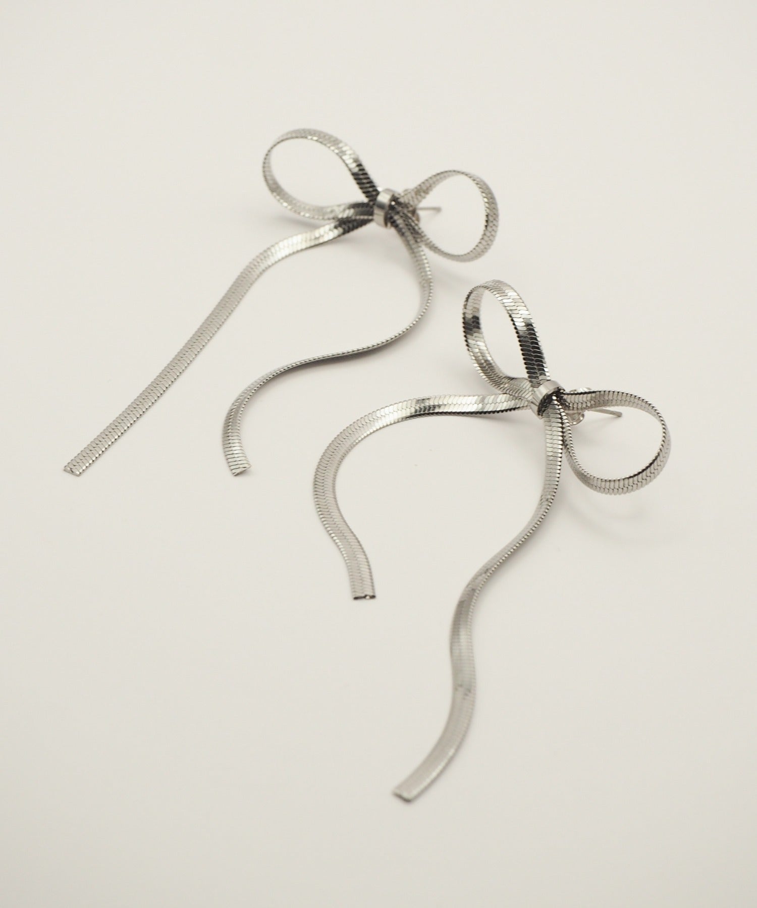 ciite' シーテ ピアス（両耳用） 【 金属アレルギー対応 】リボンピアス サージカルステンレス (両耳用)