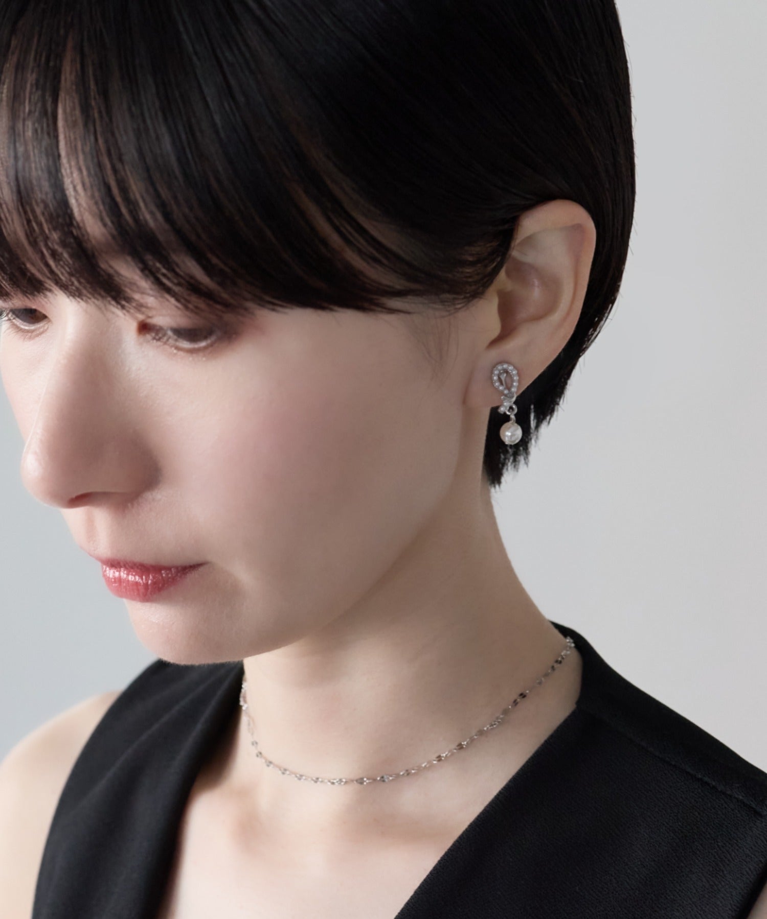 ciite' シーテ イヤリング シリコン付 デザインビジュー パールイヤリング