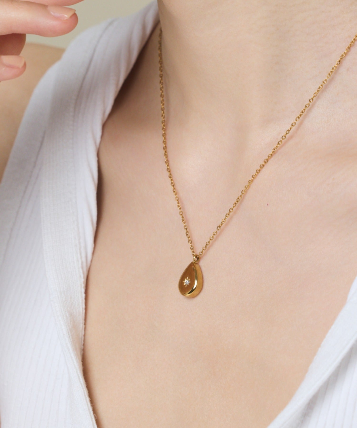 ciite' シーテ ネックレス 【 金属アレルギー対応 】 シズクビジューネックレス サージカルステンレス