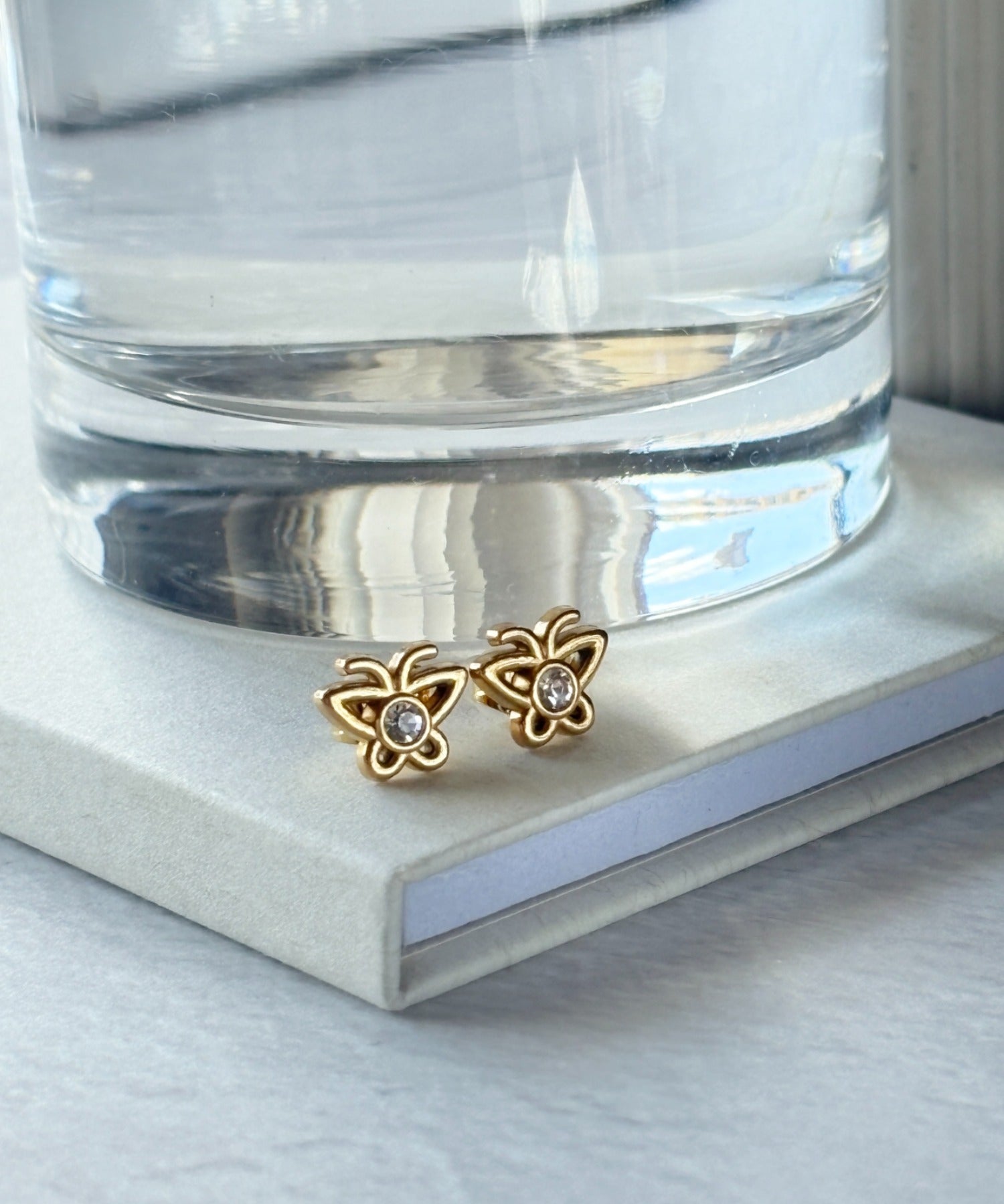 ciite' シーテ ピアス（両耳用） 【 金属アレルギー対応 】ミニビジューバタフライピアス サージカルステンレス（両耳用）