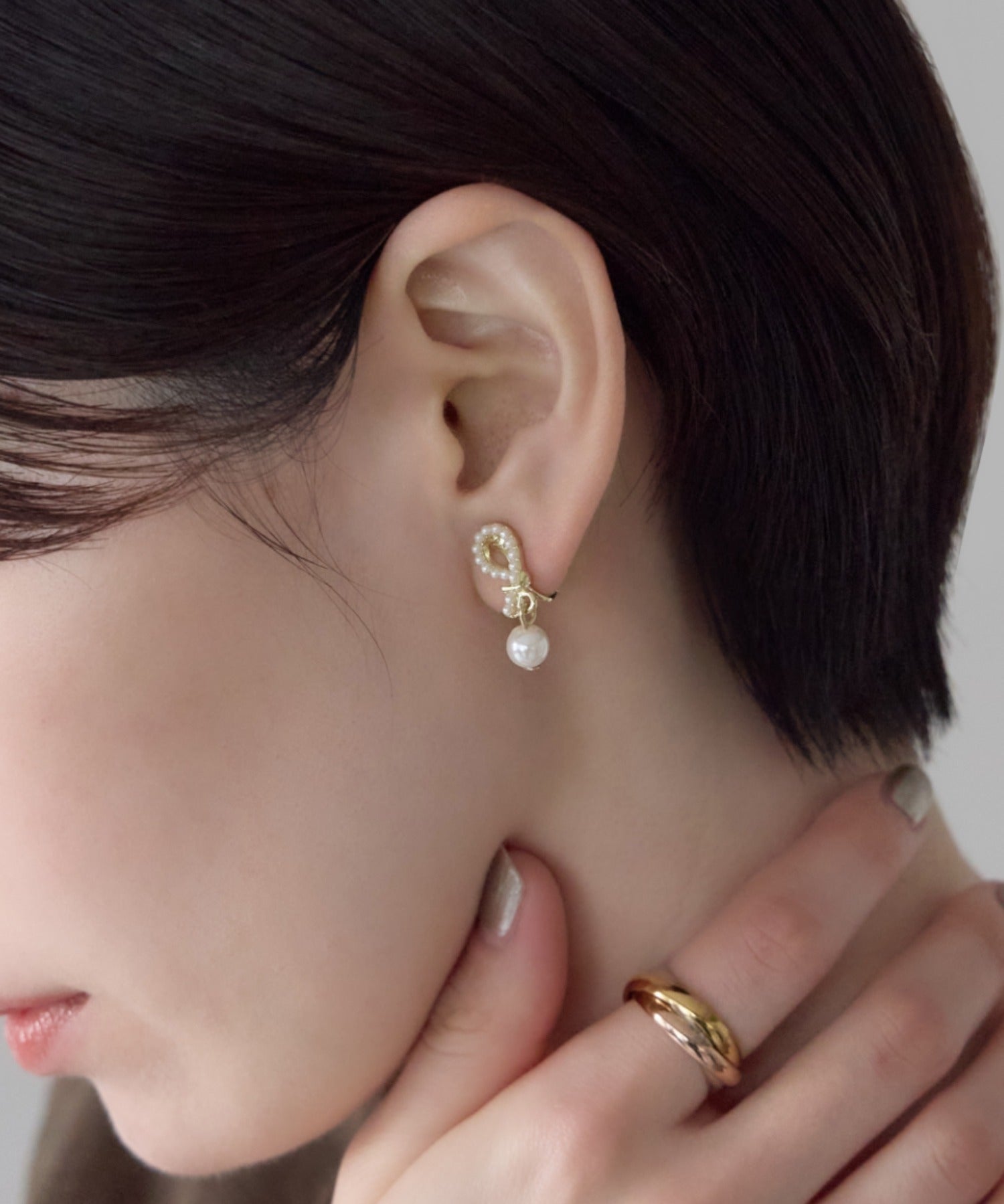 ciite' シーテ イヤリング シリコン付 デザインビジュー パールイヤリング
