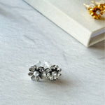 ciite' シーテ ピアス（両耳用） 【 金属アレルギー対応 】 ミニフラワー パールピアス サージカルステンレス（両耳用）