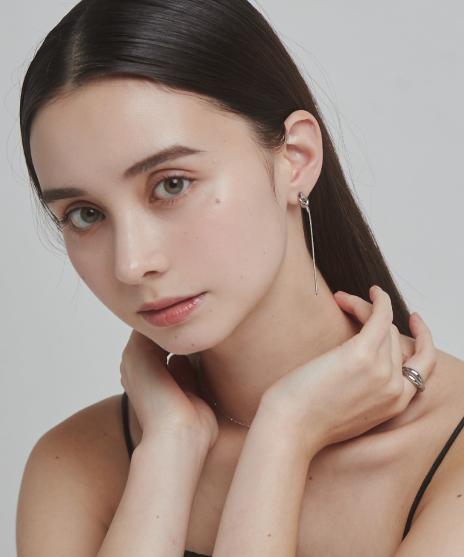 ciite' シーテ ピアス（両耳用） 【 金属アレルギー対応 】 ノットチェーンピアス サージカルステンレス (両耳用)