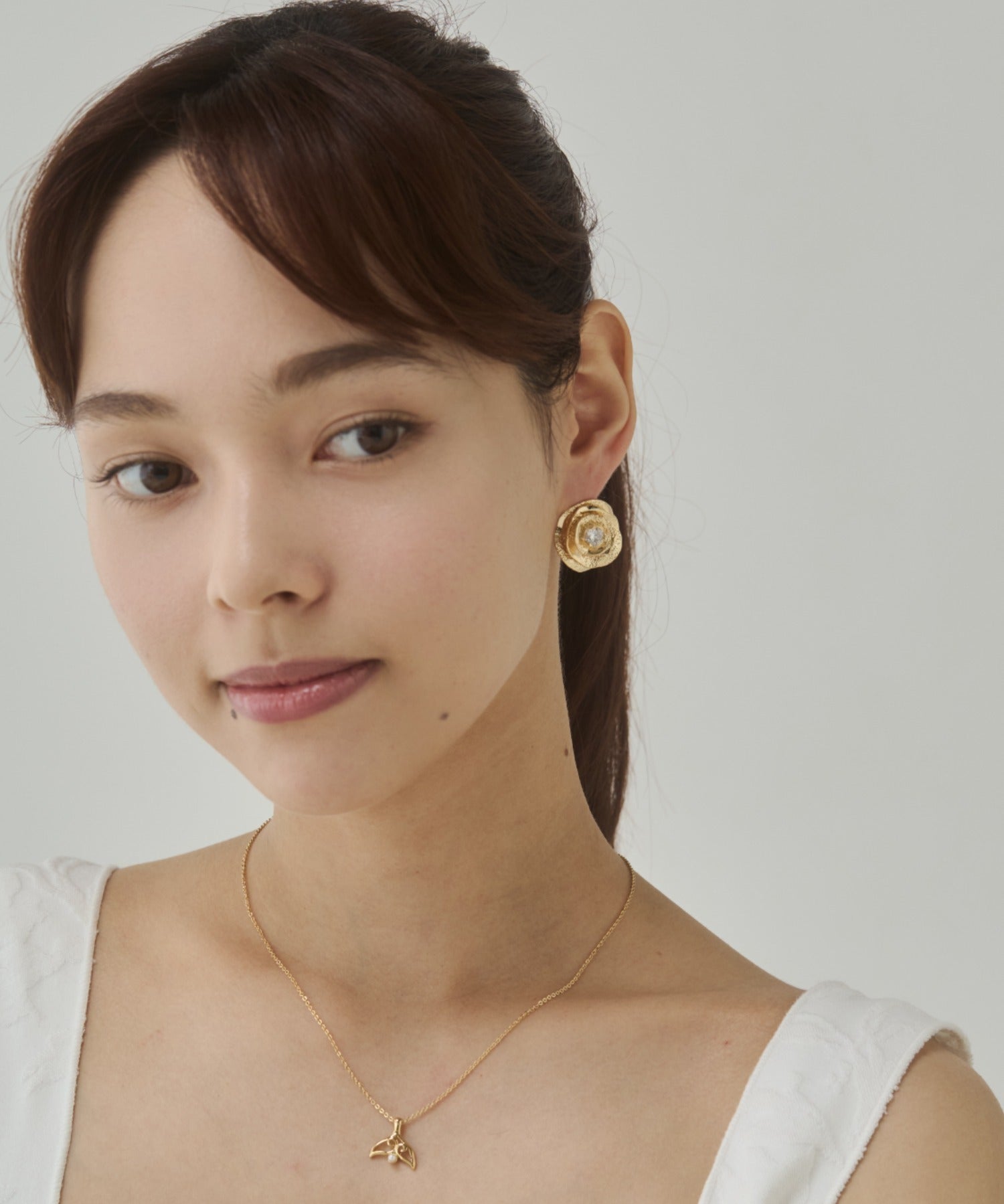 ciite' シーテ ピアス（両耳用） フラワービジューピアス（両耳用）