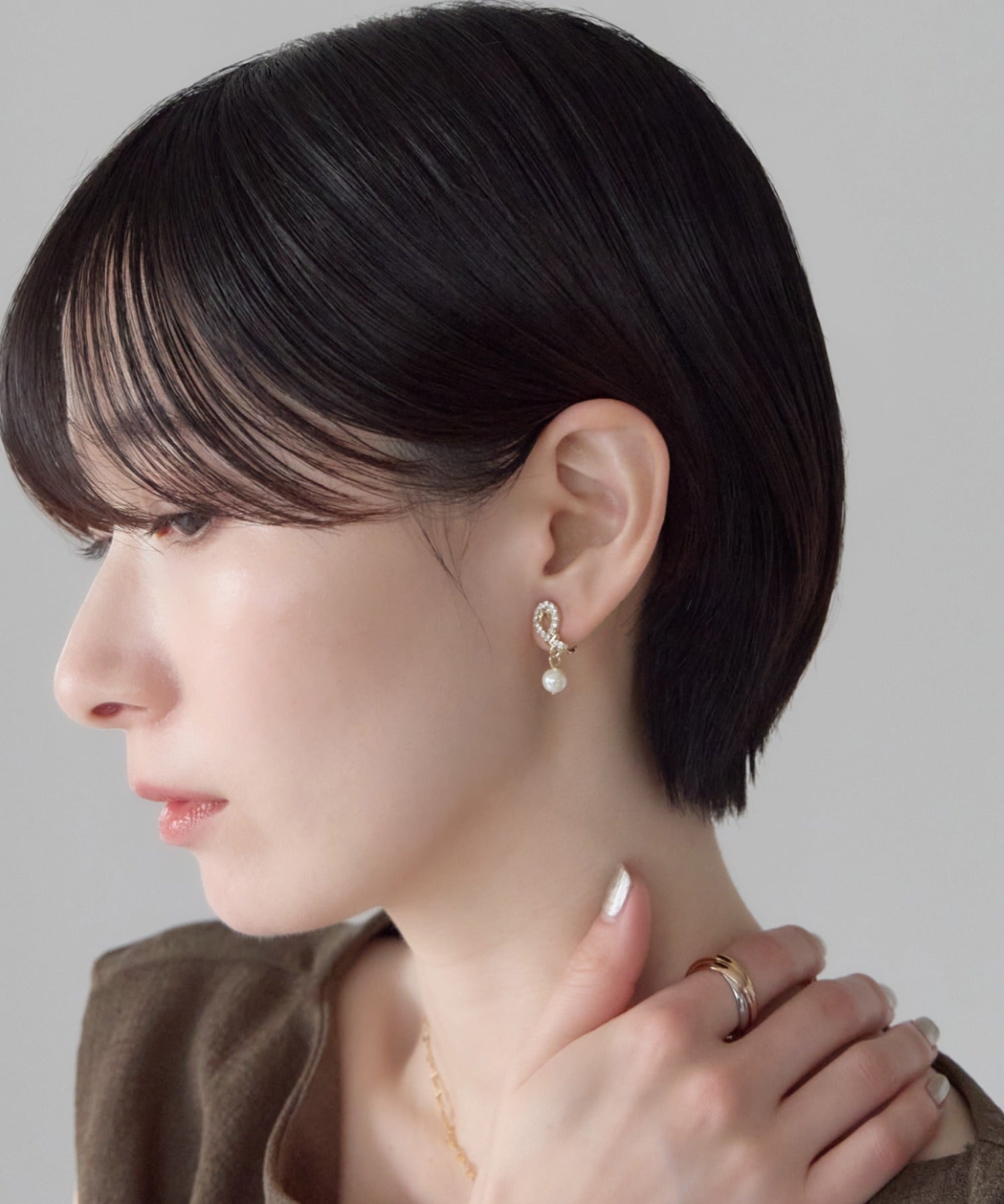 ciite' シーテ イヤリング シリコン付 デザインパールビジュー イヤリング