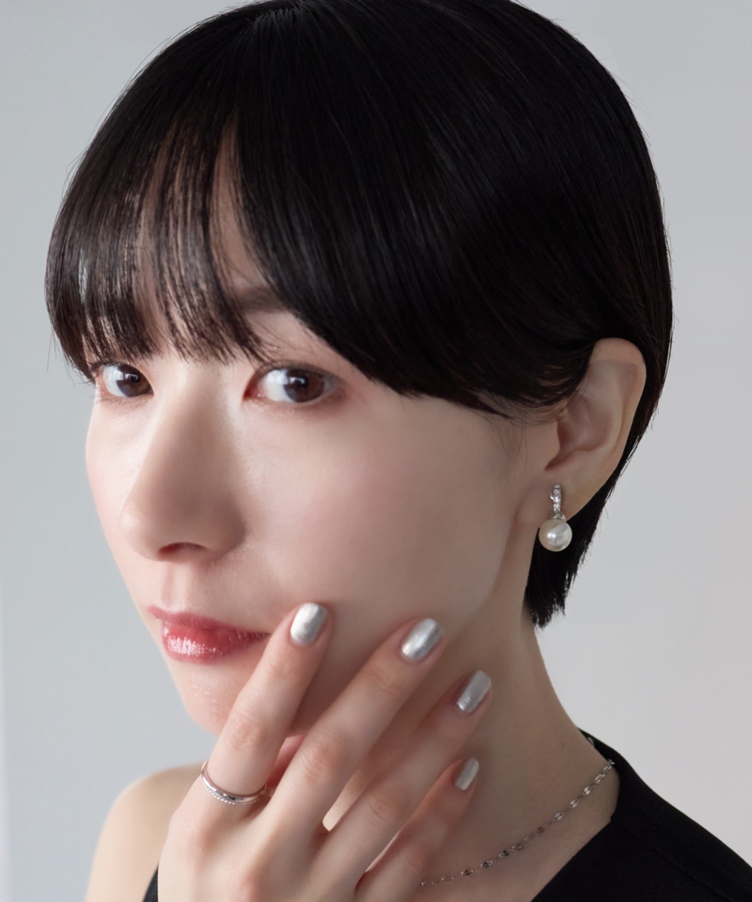ciite' シーテ イヤリング シリコン付 デザインビジュー パール イヤリング