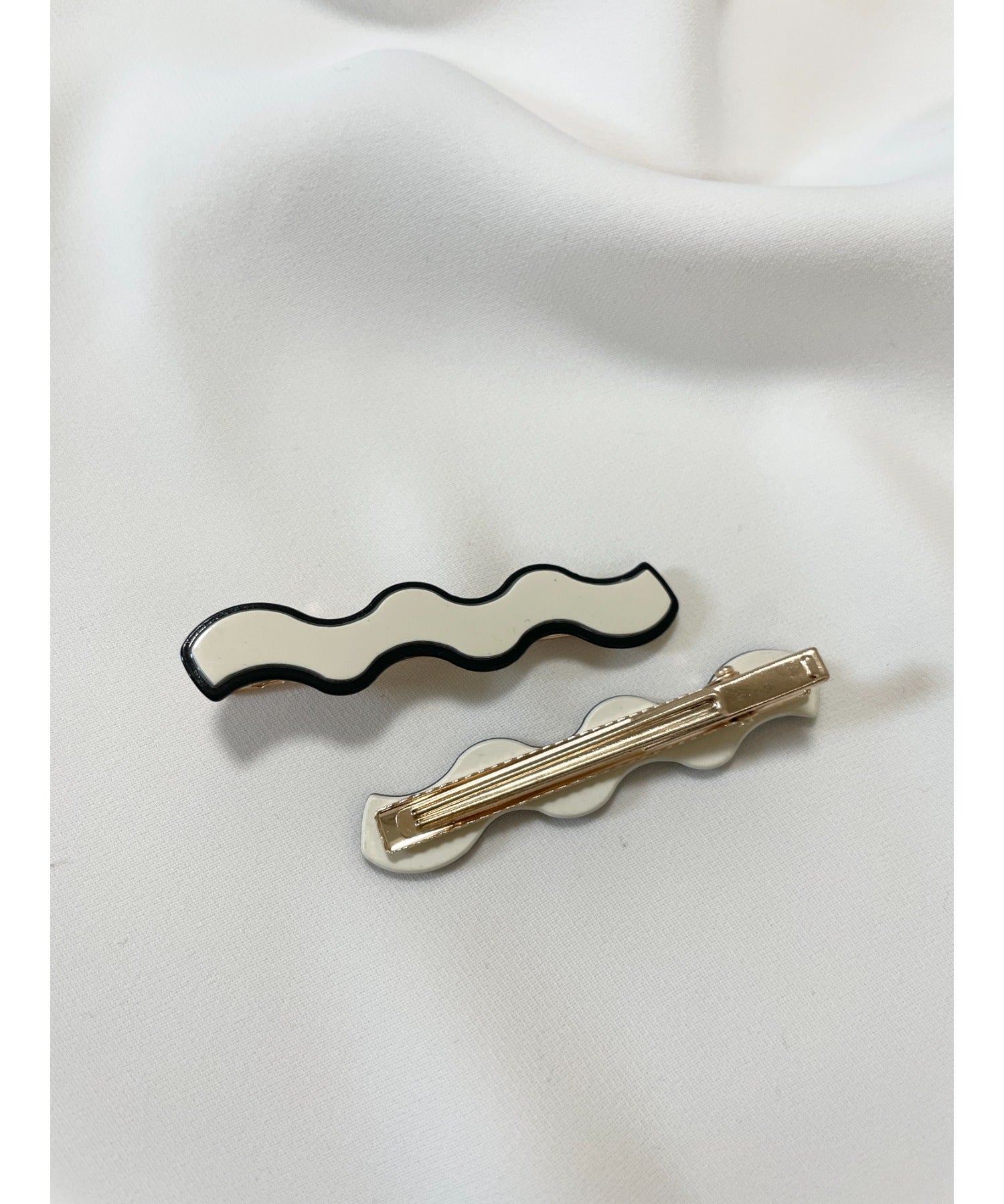 ciite' シーテ ヘアアクセサリー ウェーブデザインヘアピン 2個セット