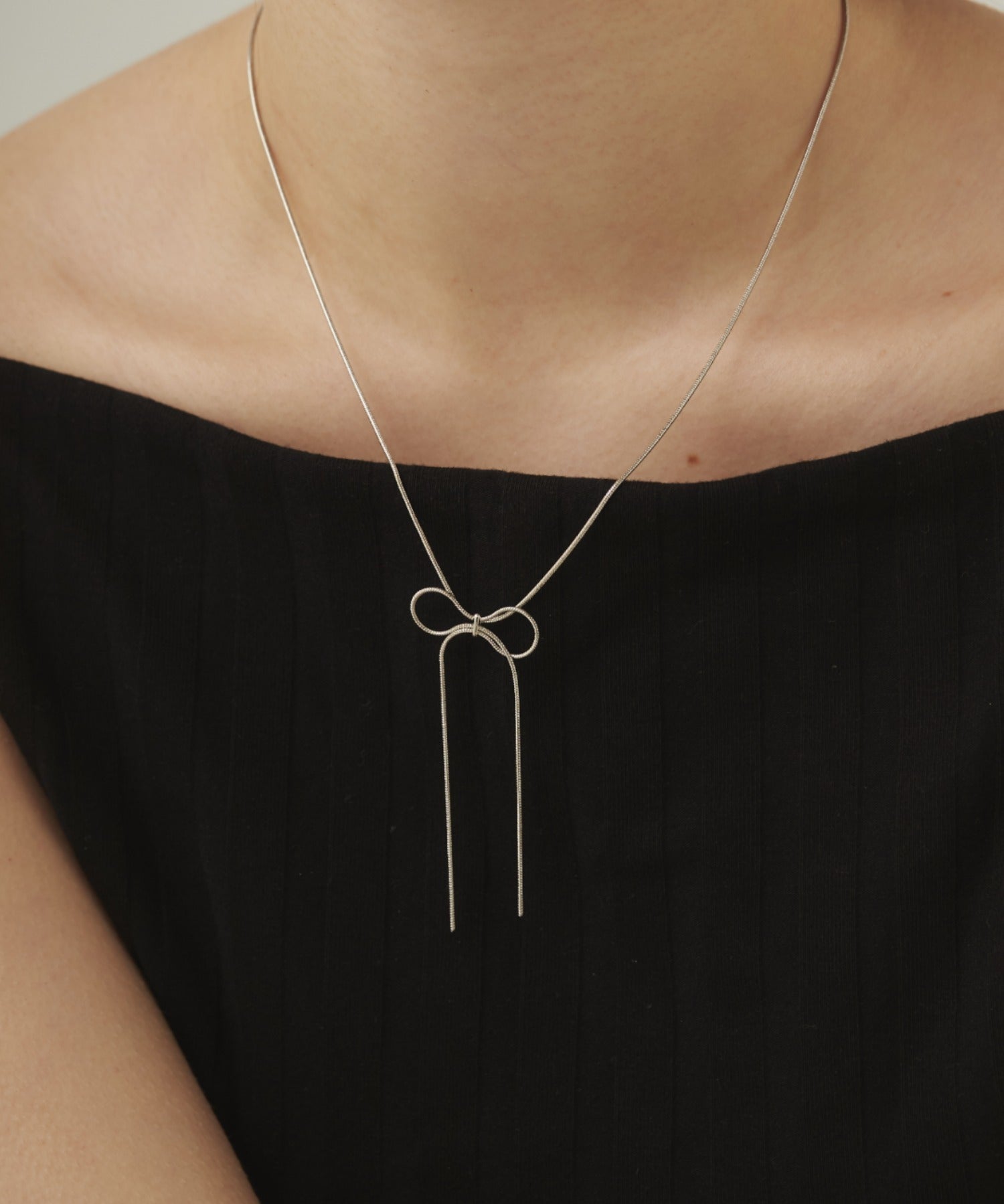 ciite' シーテ ネックレス 【 金属アレルギー対応 】 simple ribbon necklace / シンプル リボン ネックレス サージカルステンレス