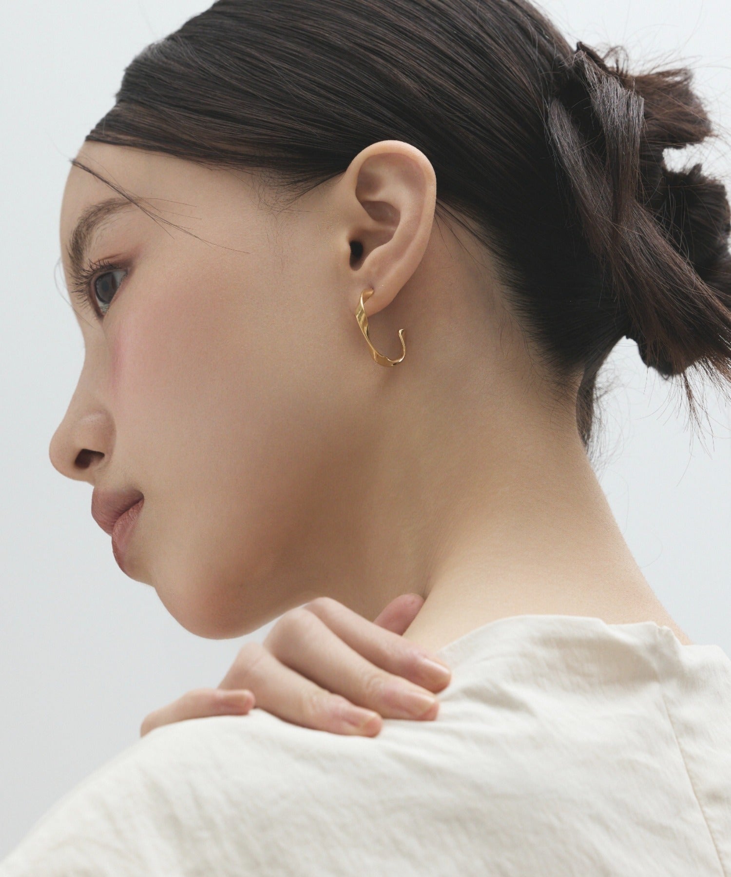 ciite' シーテ ピアス（両耳用） 【 金属アレルギー対応 】 ツイストフープピアス サージカルステンレス (両耳用)