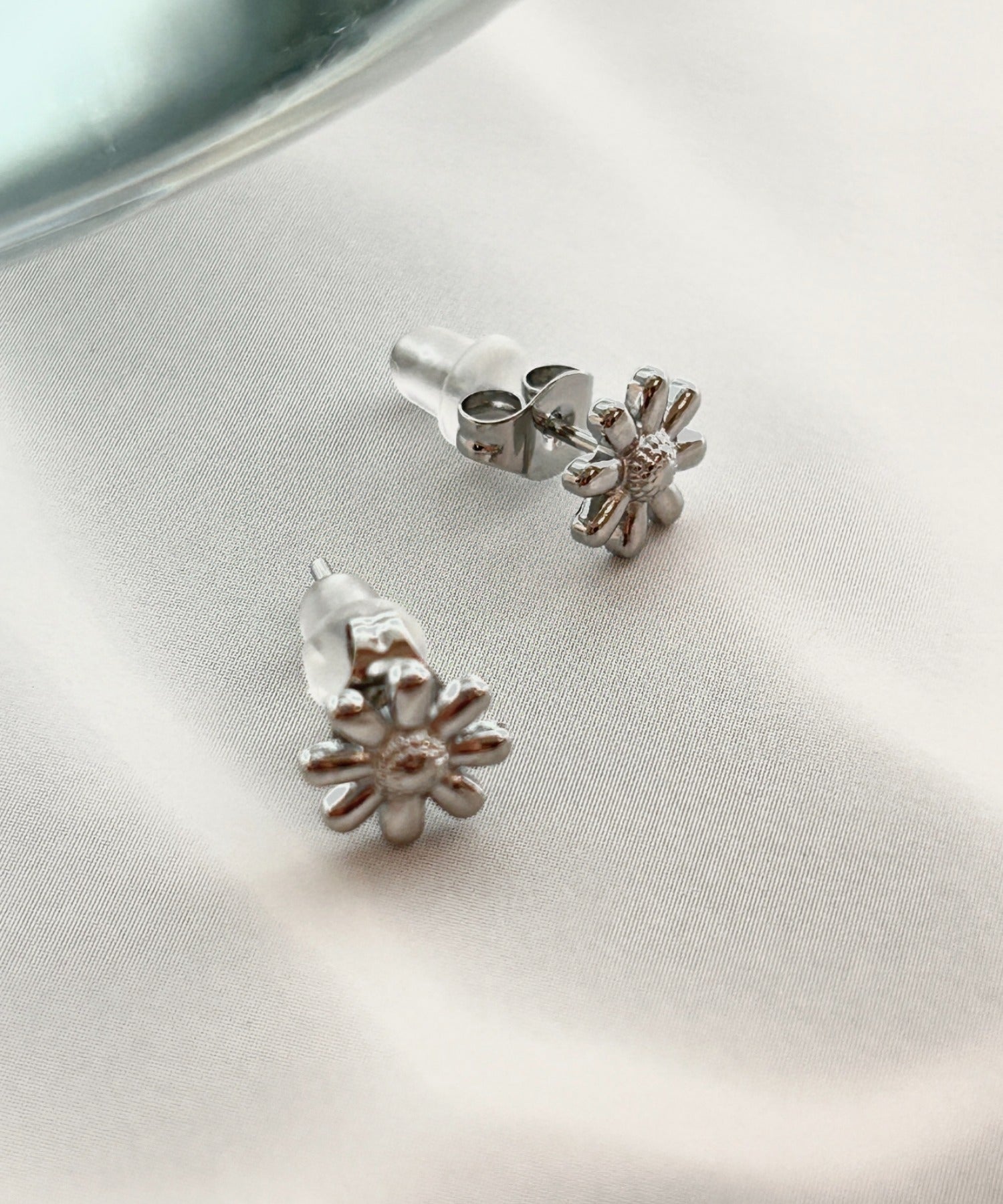 ciite' シーテ ピアス（両耳用） 【 金属アレルギー対応 】 リトル フルールピアス サージカルステンレス