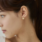 ciite' シーテ ピアス（両耳用） パール フラワーピアス（両耳用）